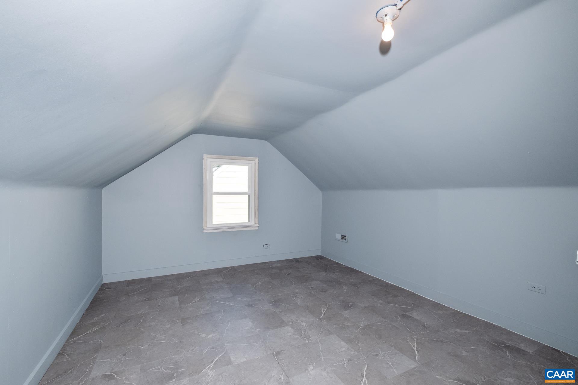 BELMONT - Residential