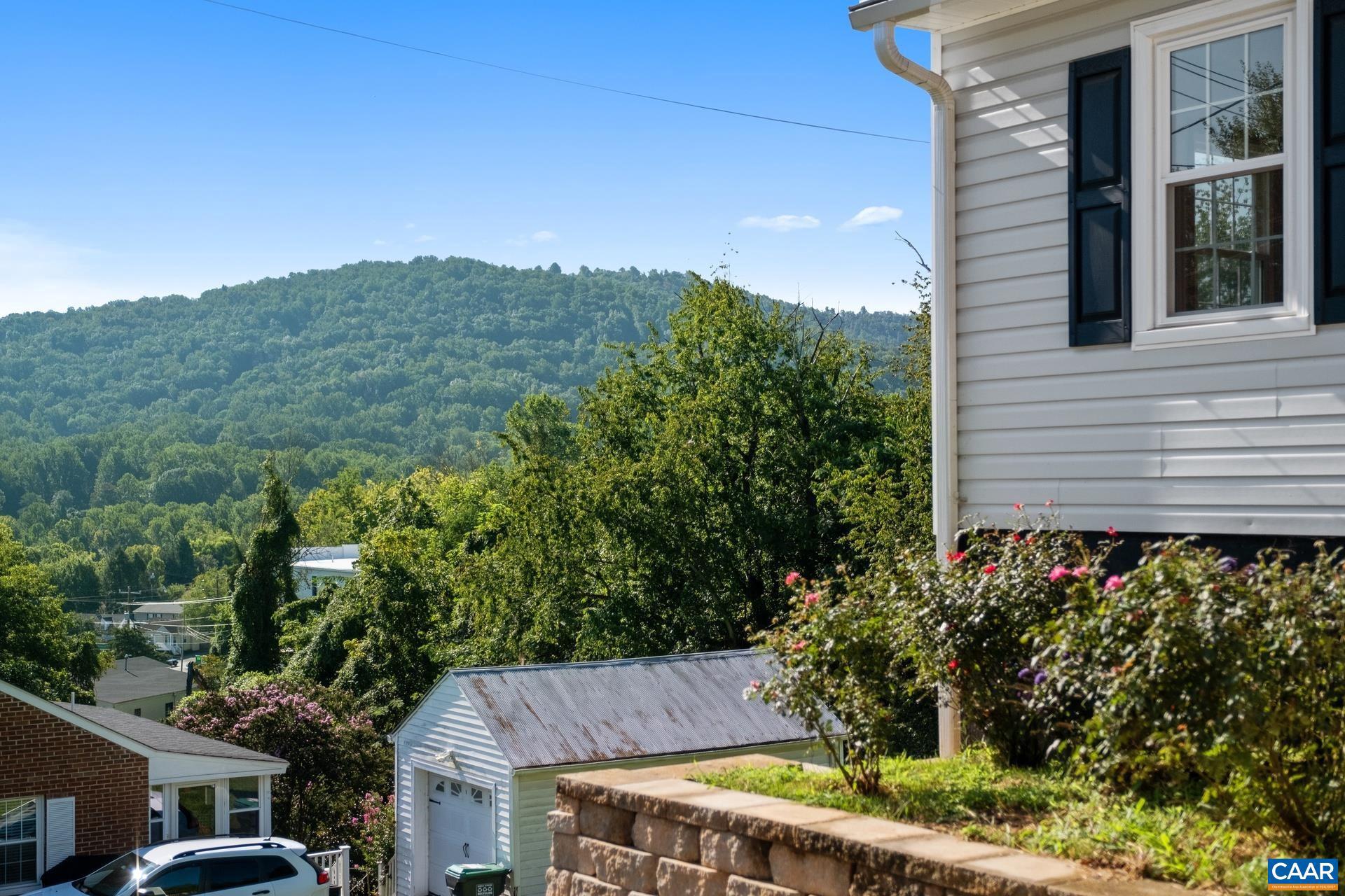 BELMONT - Residential