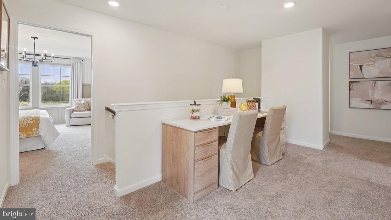 PENNSBURG - Residential