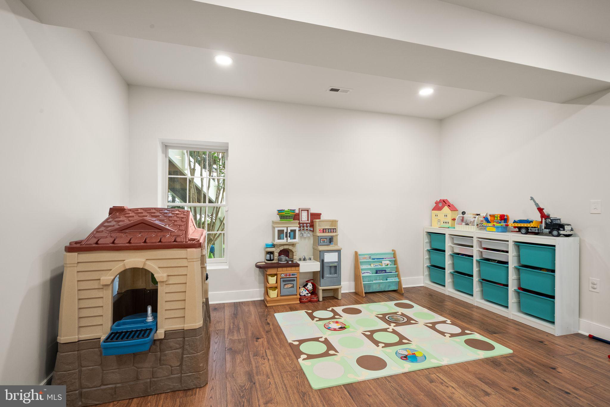 DOMINION VALLEY COUNTRY CLUB - Residential