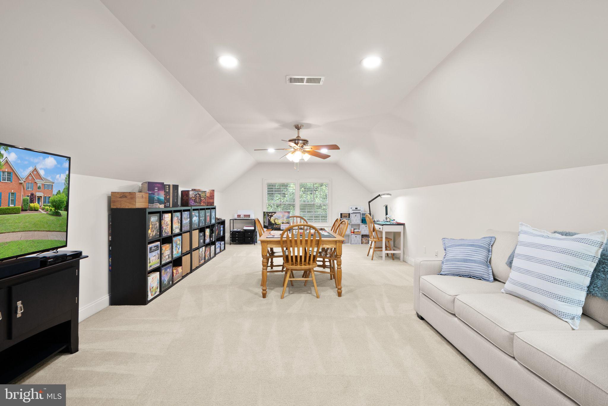 DOMINION VALLEY COUNTRY CLUB - Residential