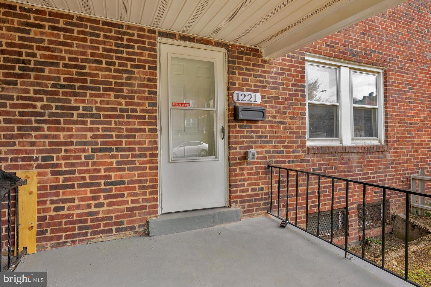 WINCHESTER - Residential