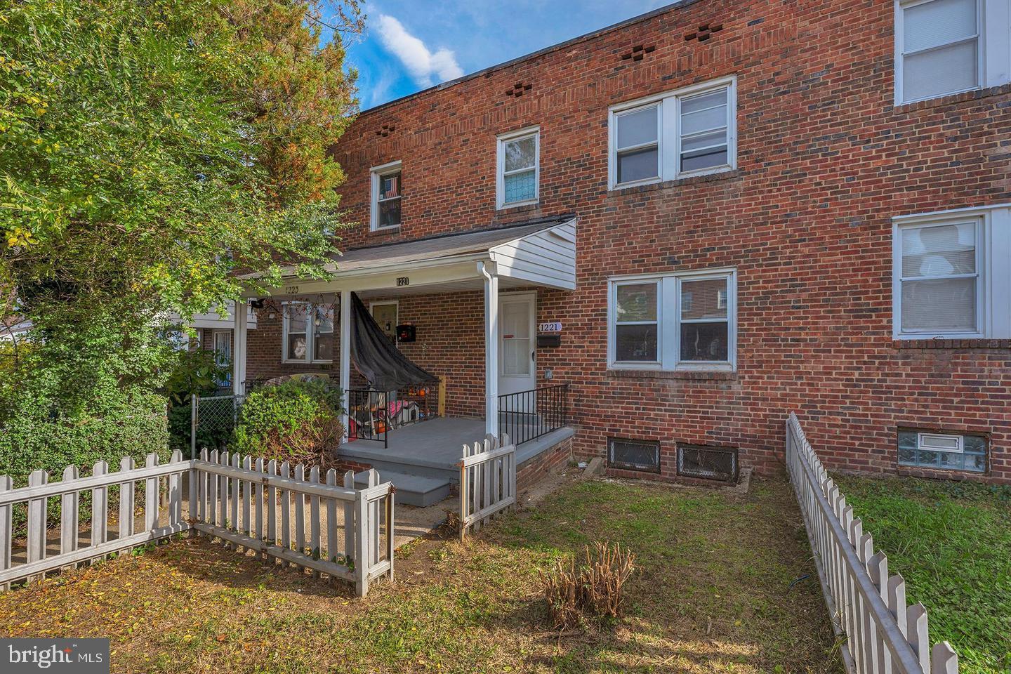 WINCHESTER - Residential