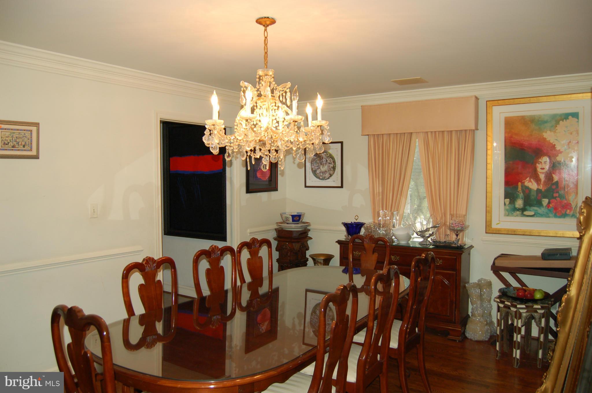 FOX HILLS - Residential