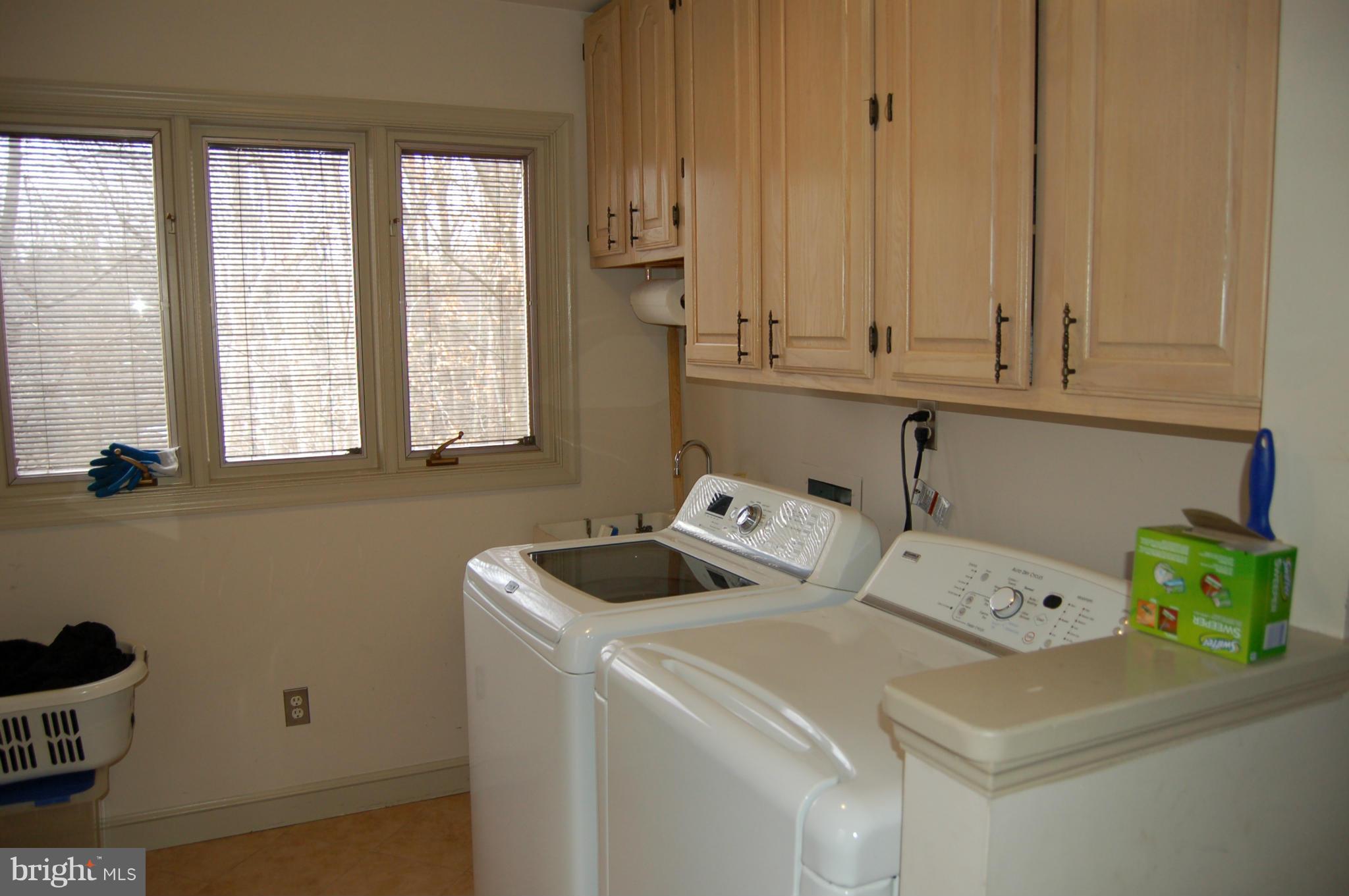 FOX HILLS - Residential
