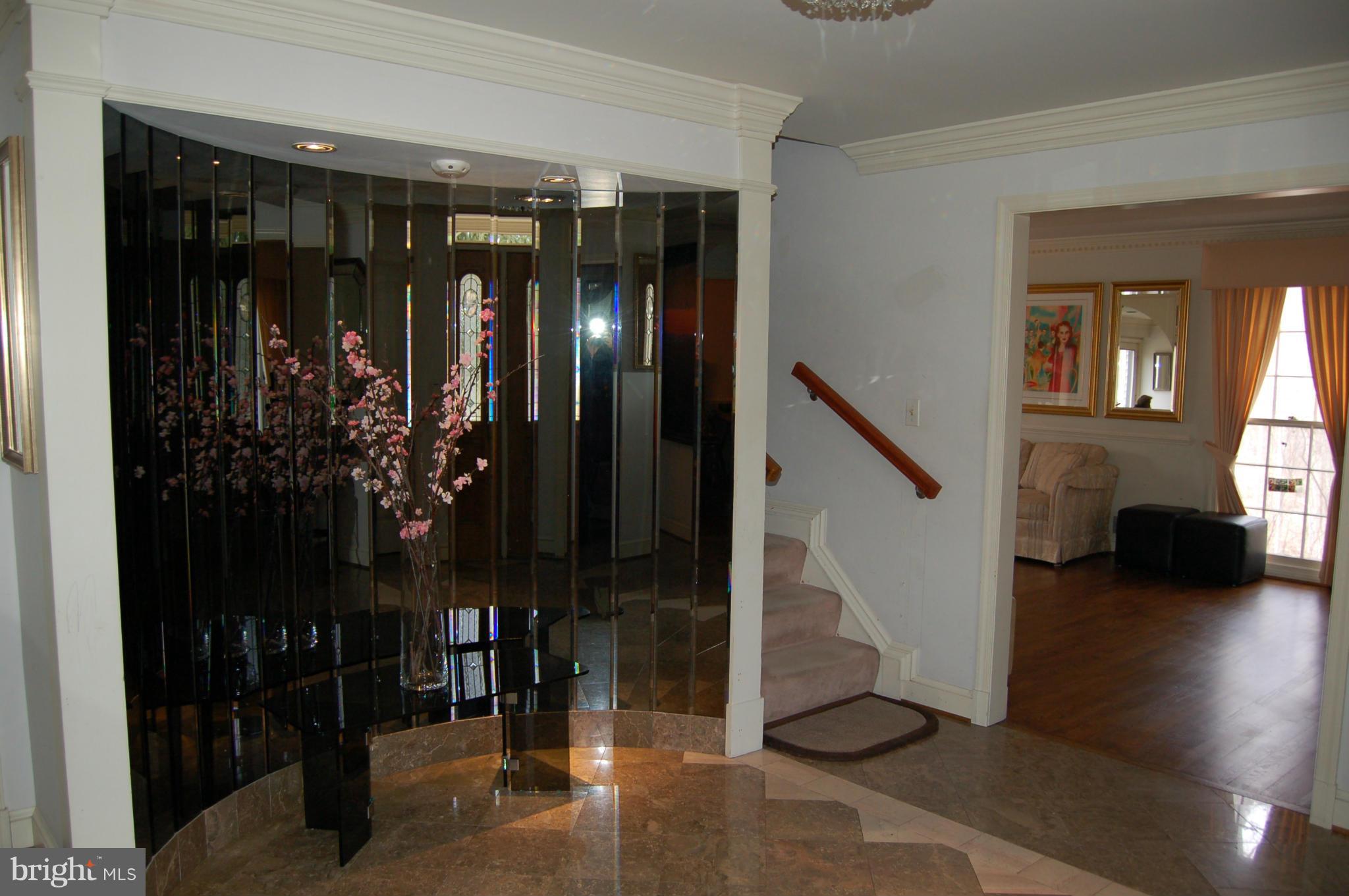 FOX HILLS - Residential