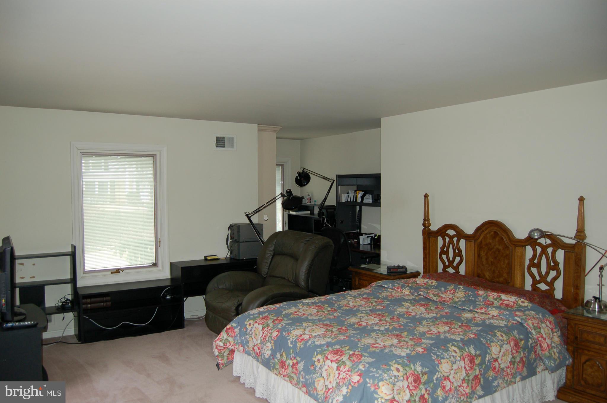 FOX HILLS - Residential