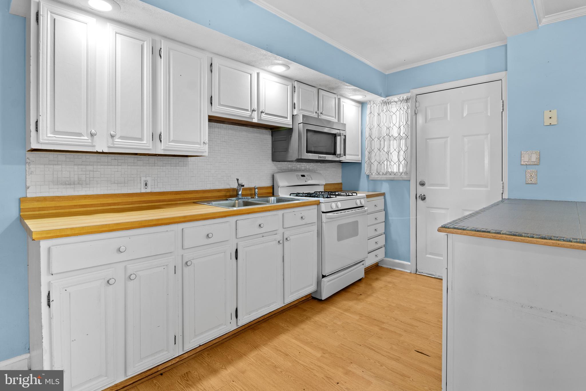 MIDDLESEX - Residential