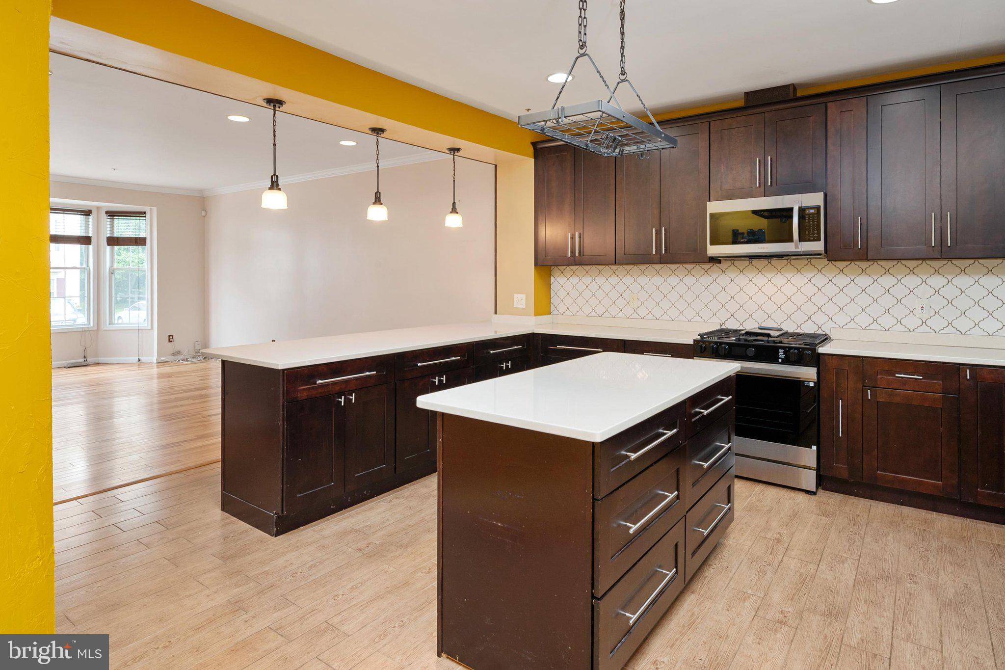 QUAIL RUN SOUTH - Residential