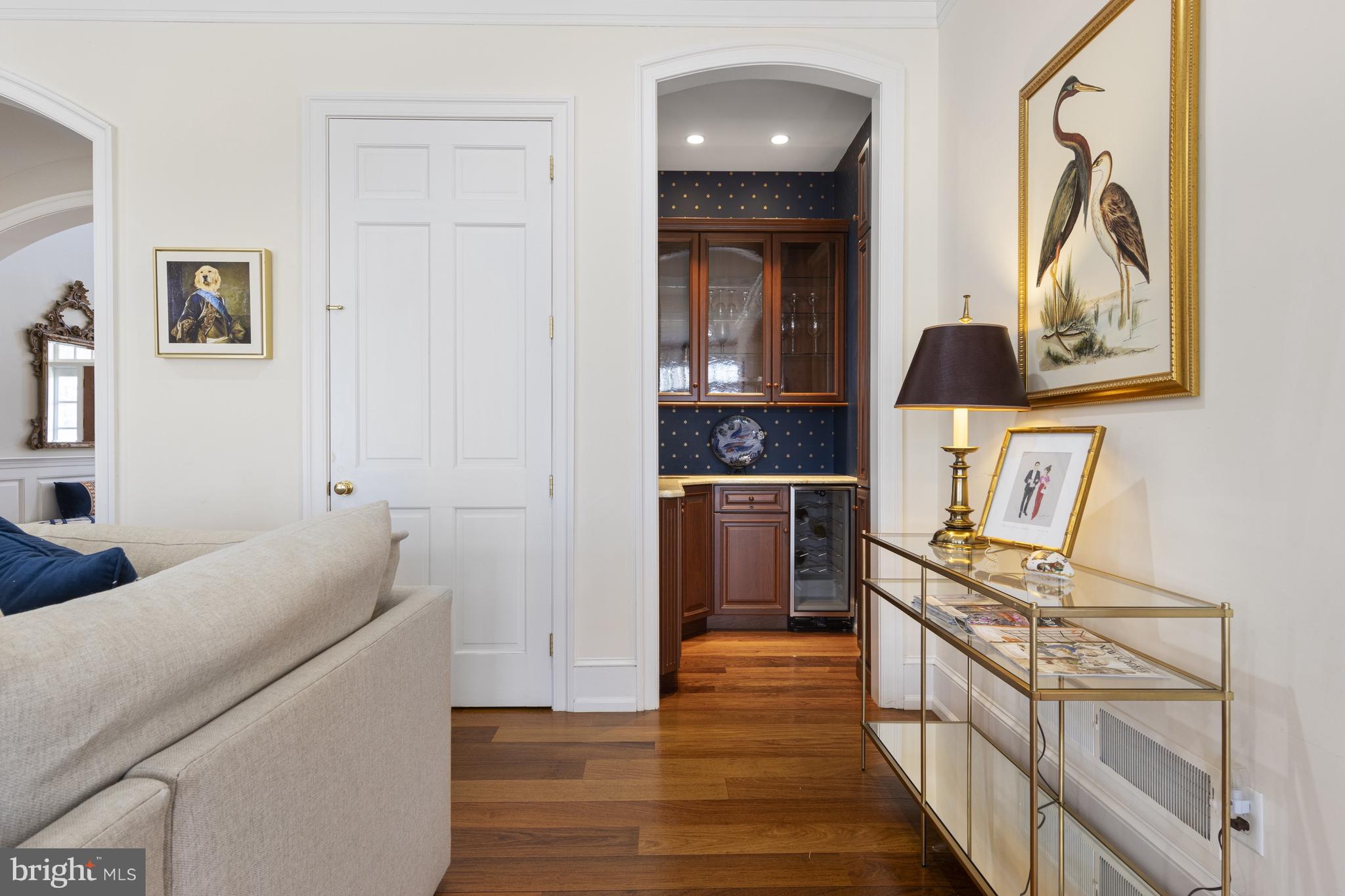 VERSAILLES - Residential