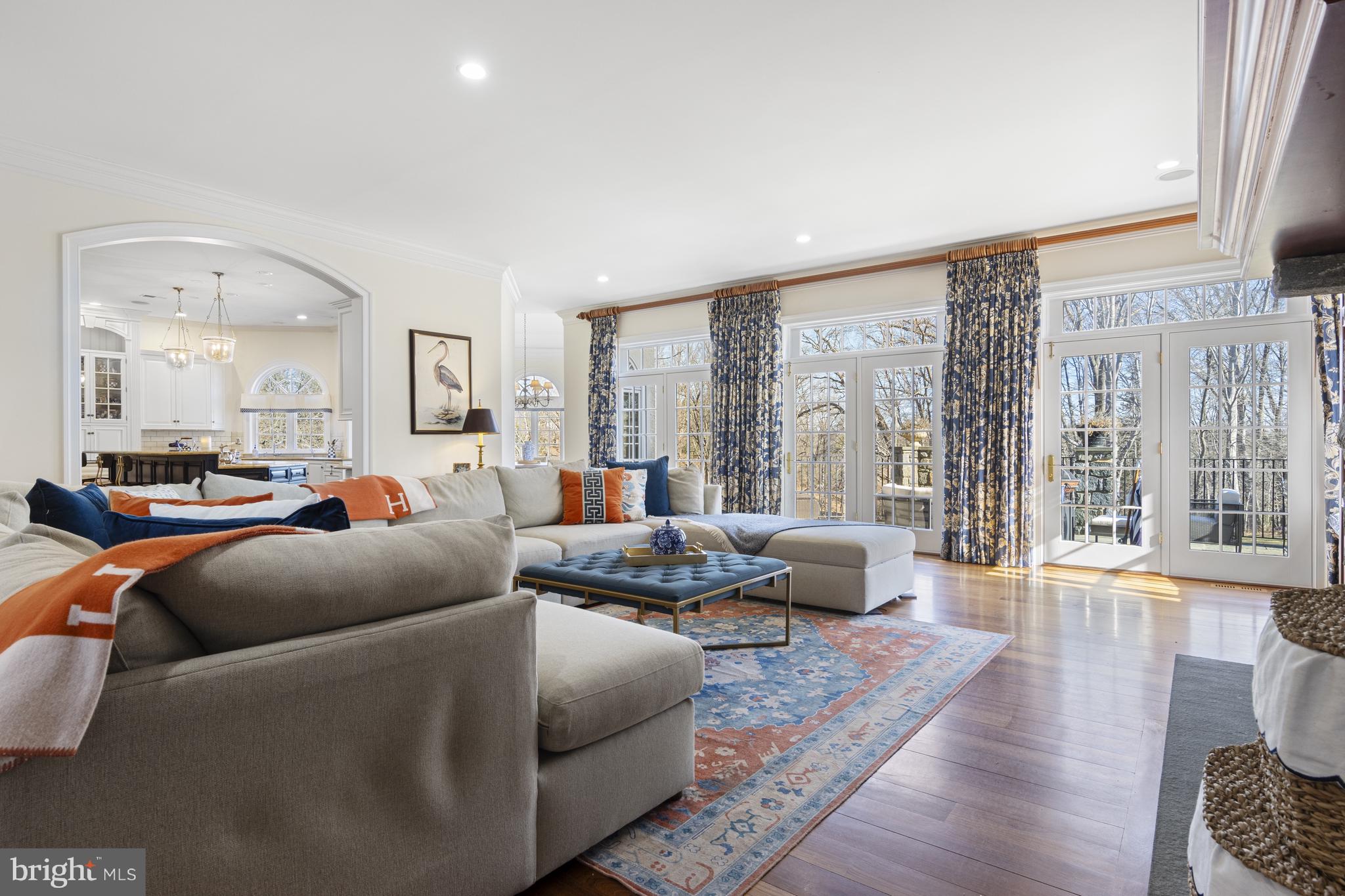 VERSAILLES - Residential