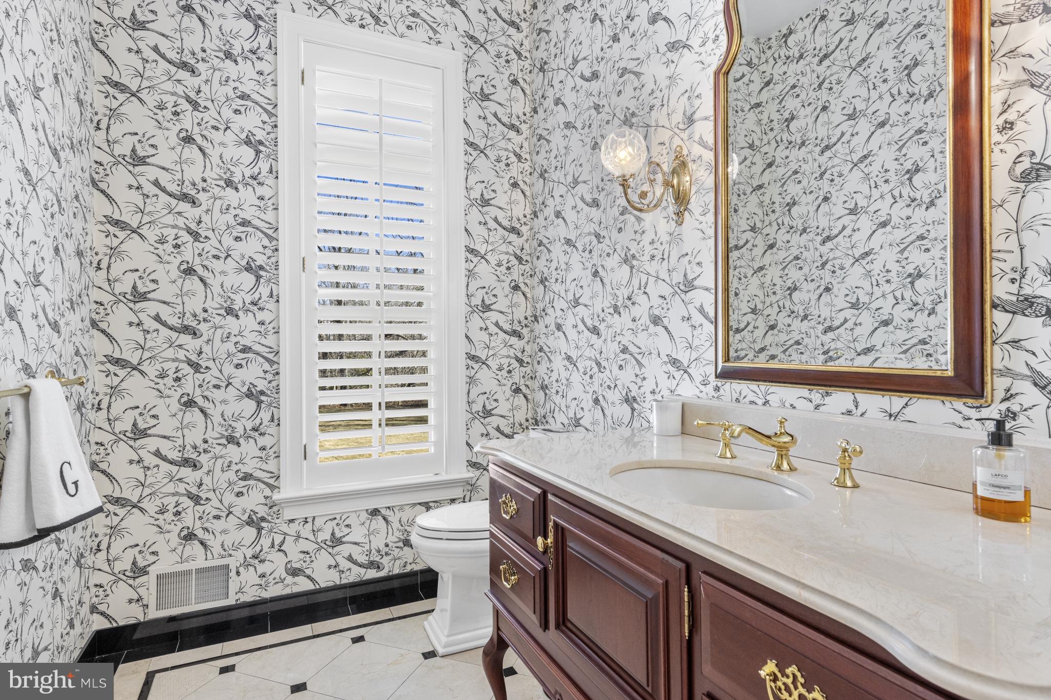 VERSAILLES - Residential