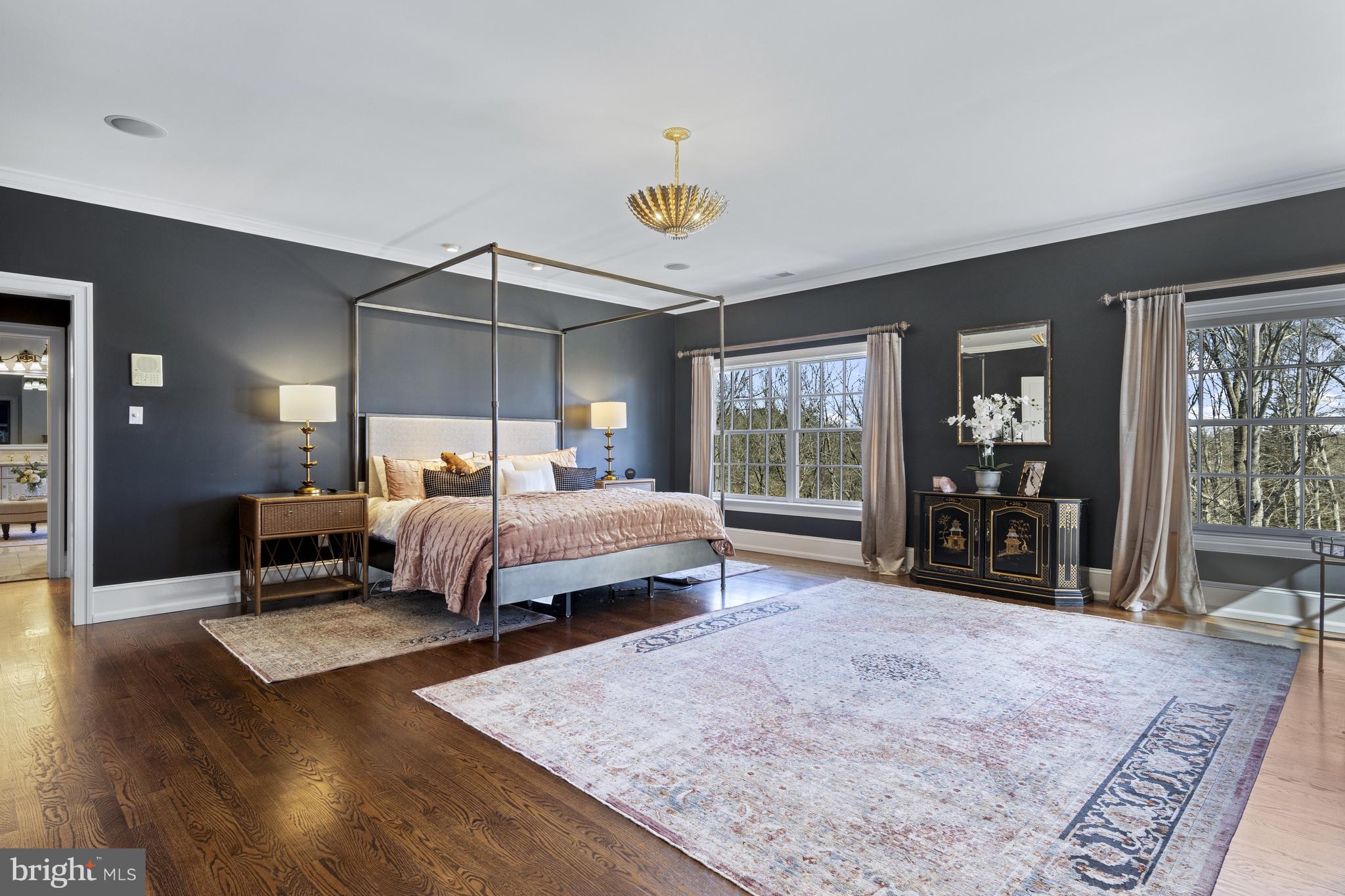 VERSAILLES - Residential