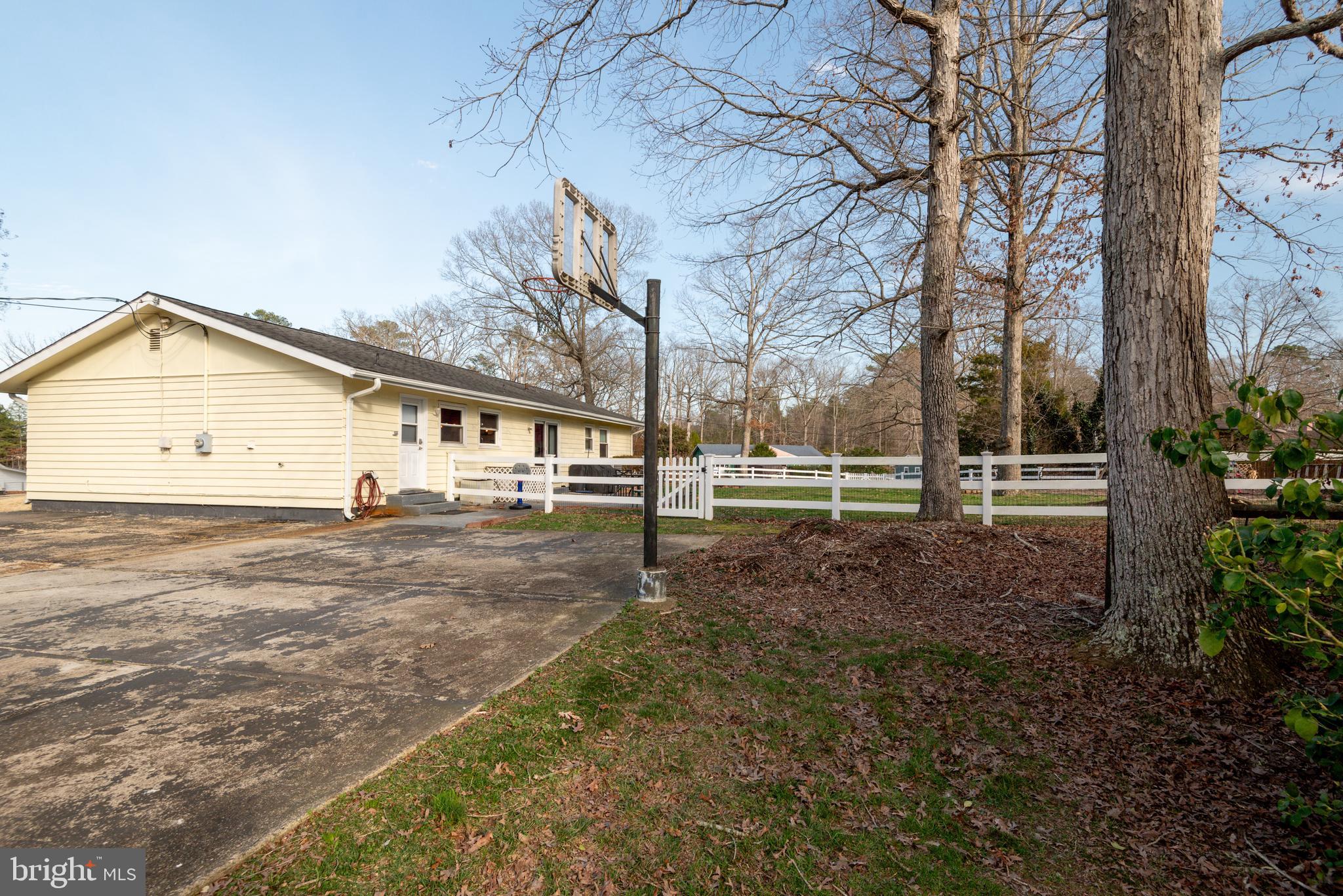 SAINT ANDREWS ES - Residential