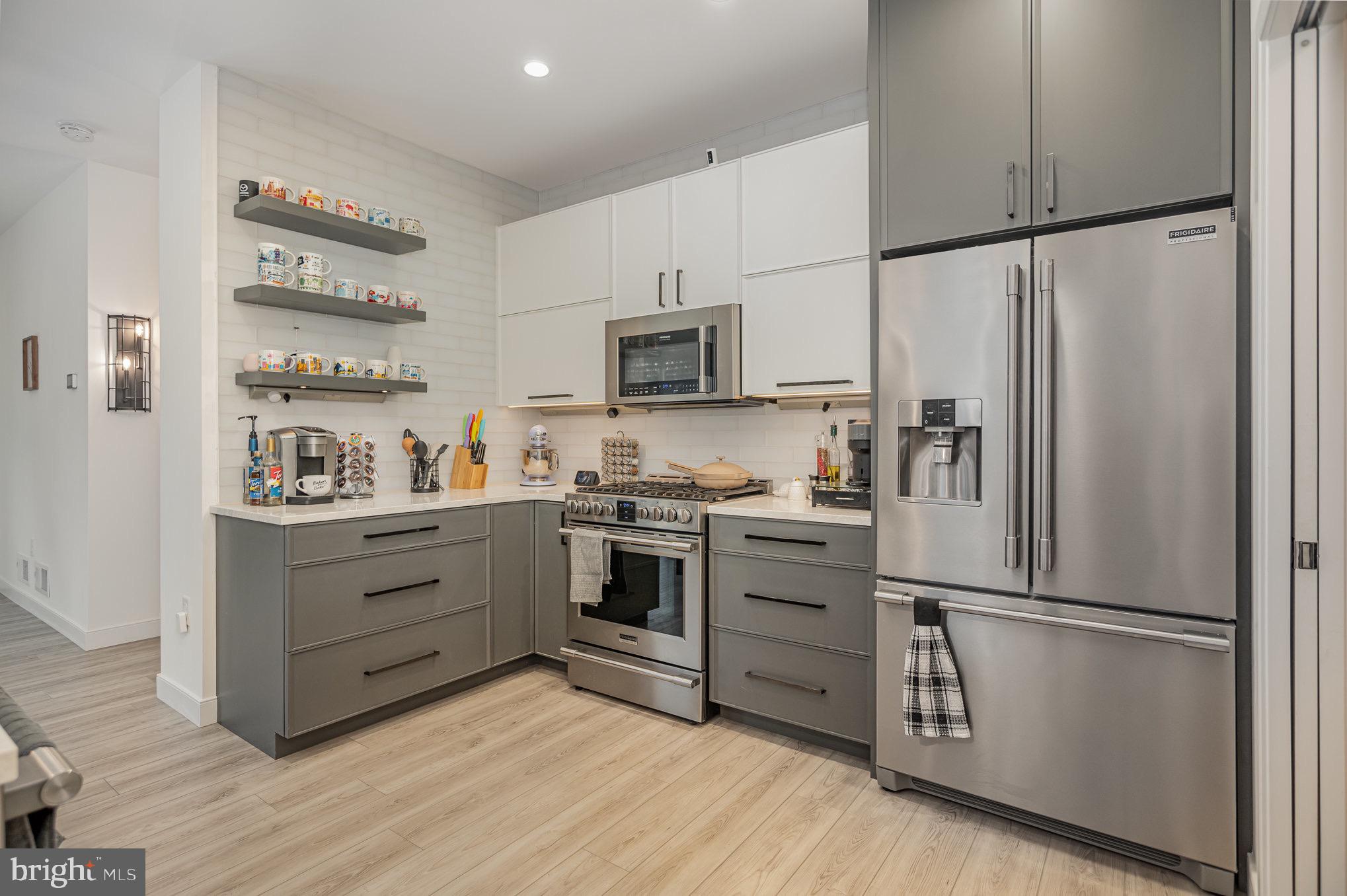 THE GABLES AT ELM TREE - Residential
