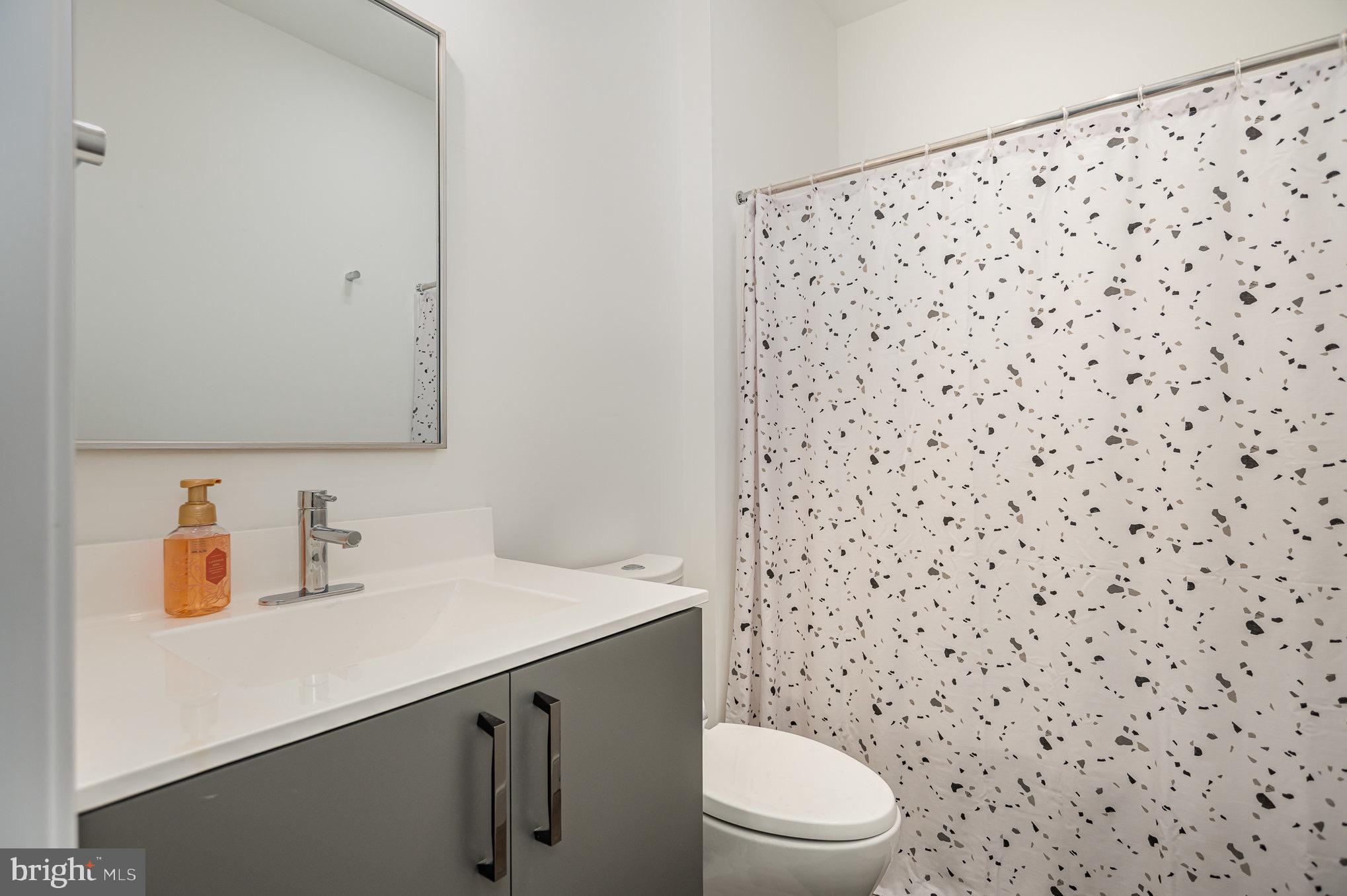 THE GABLES AT ELM TREE - Residential