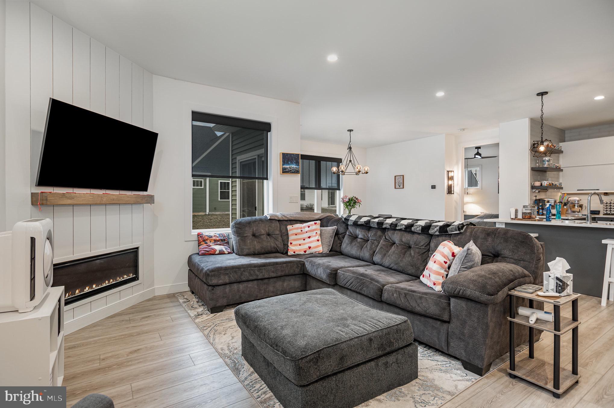 THE GABLES AT ELM TREE - Residential