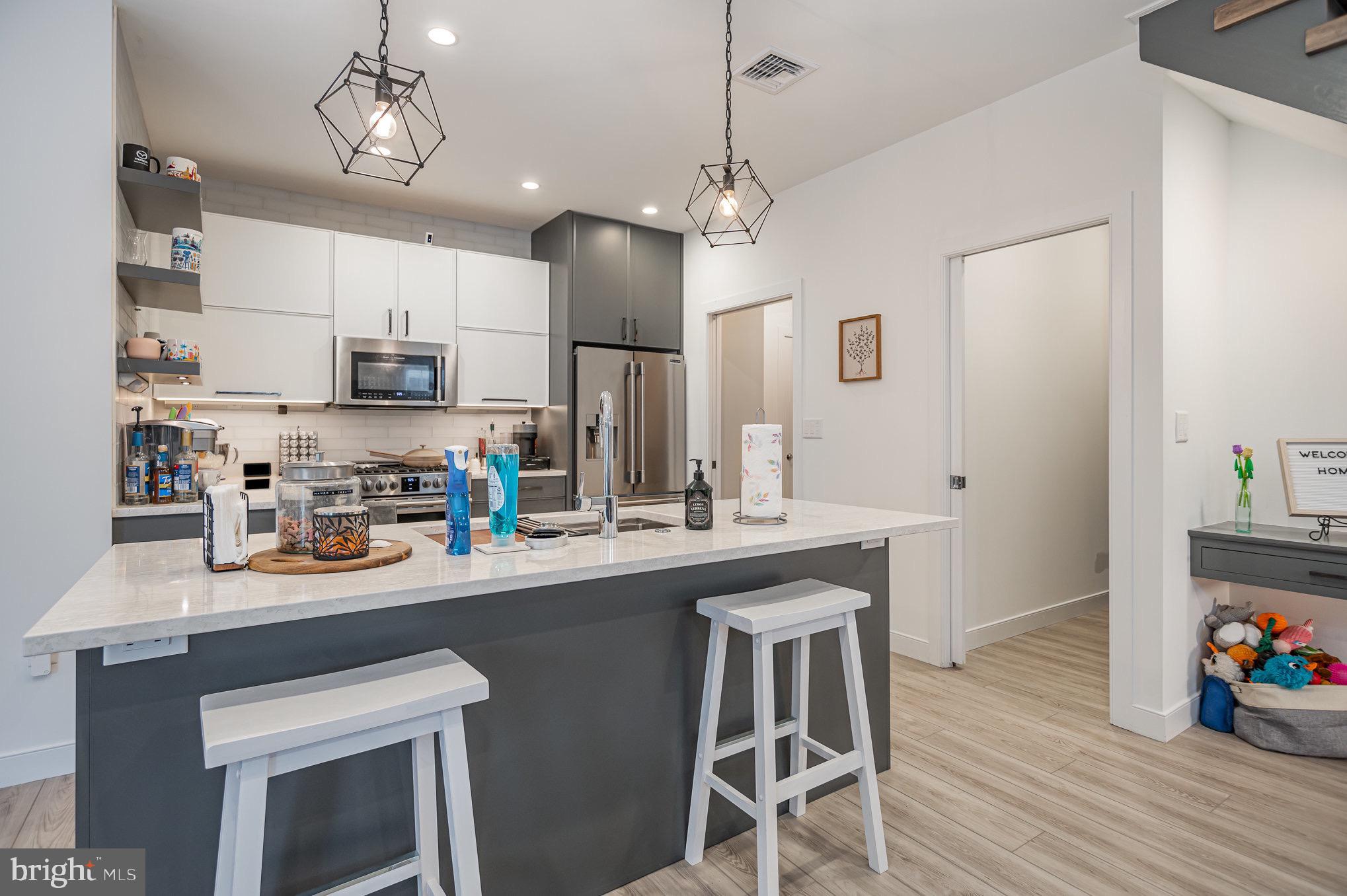 THE GABLES AT ELM TREE - Residential