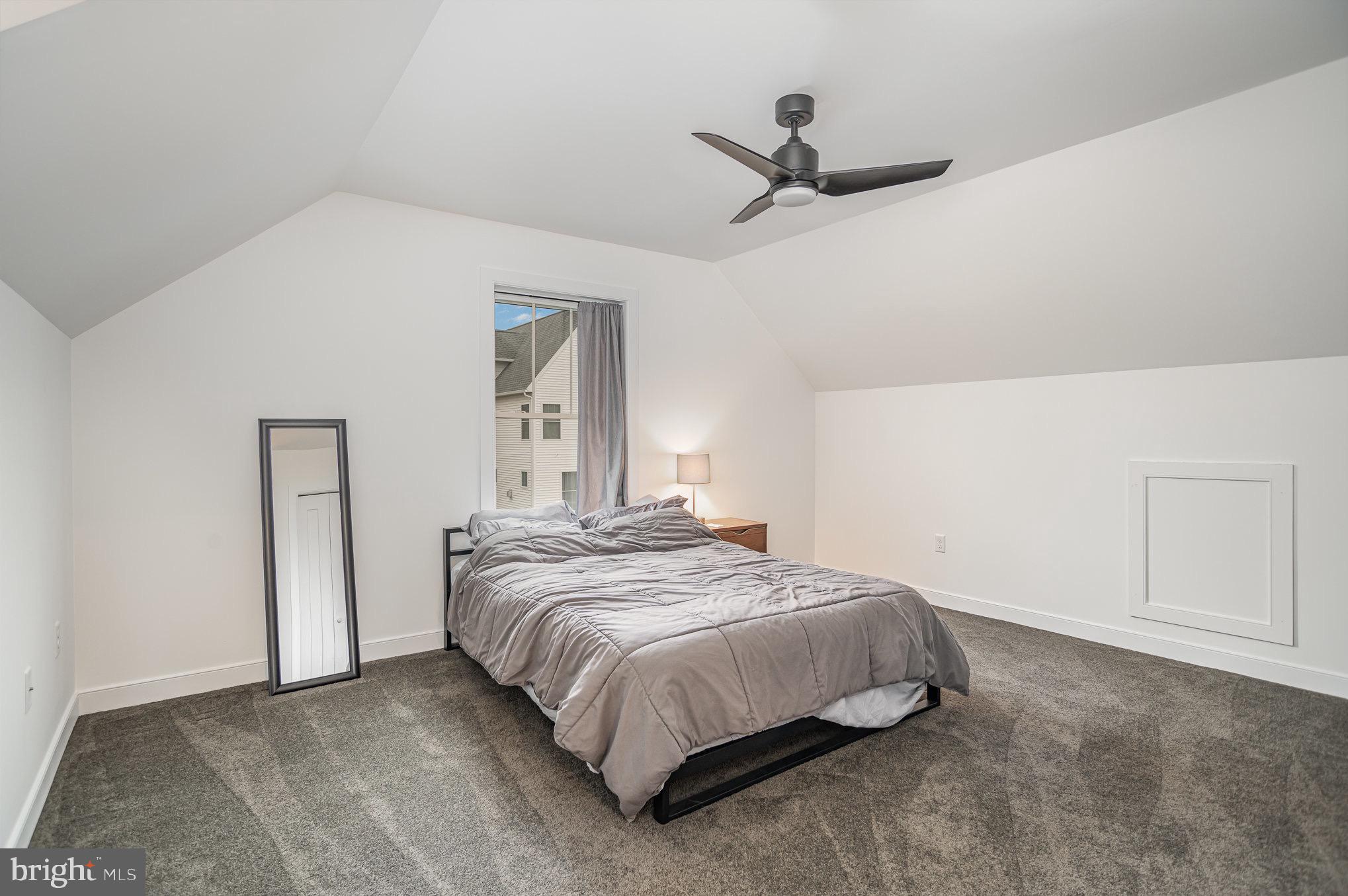 THE GABLES AT ELM TREE - Residential