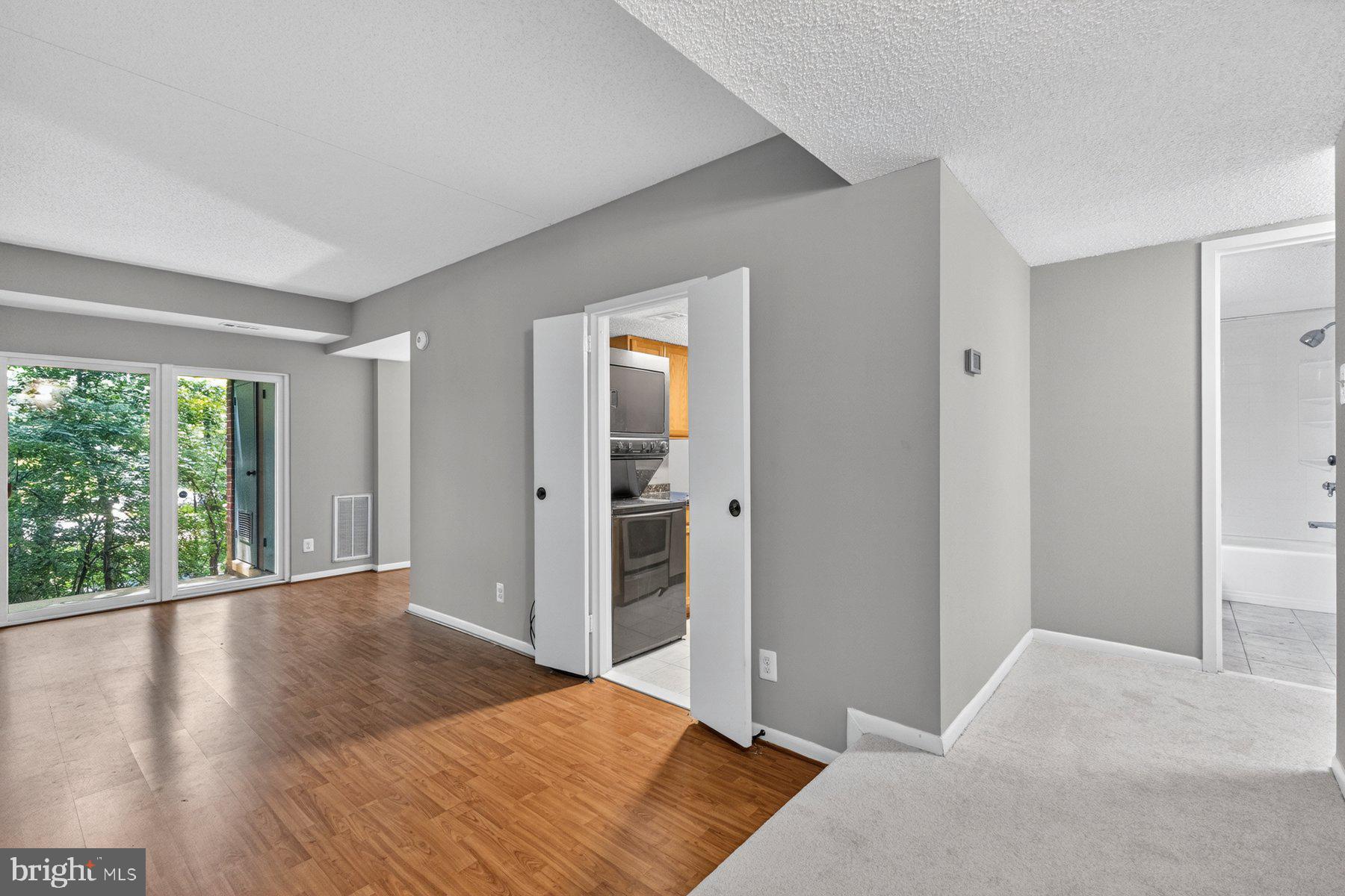 HUNTERS WOODS VILLAGE - Residential