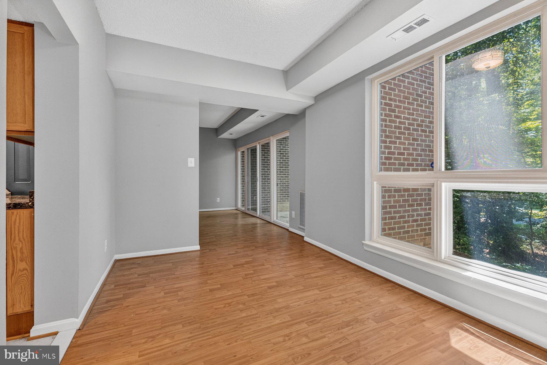 HUNTERS WOODS VILLAGE - Residential