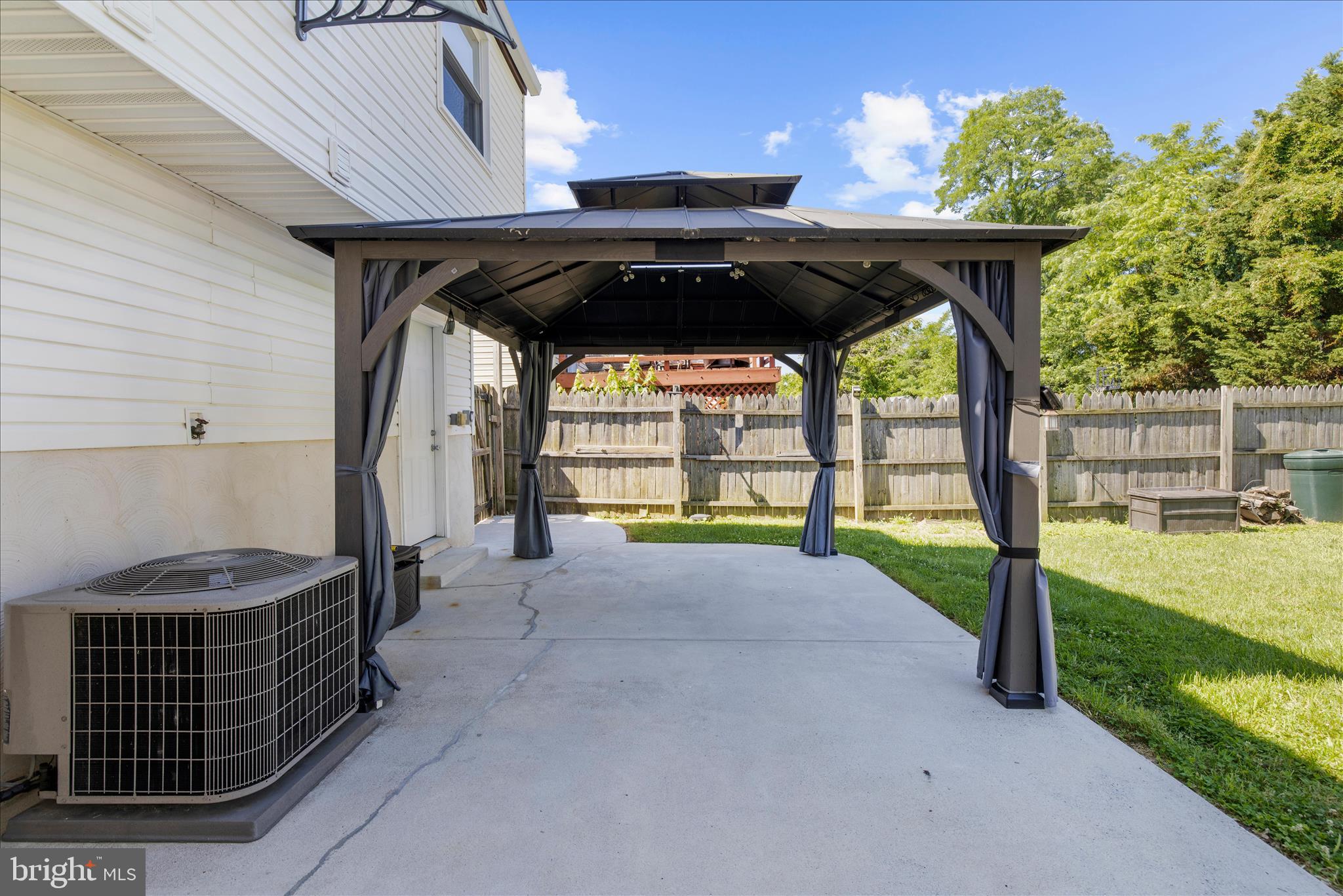 CHESTERFIELD - Residential