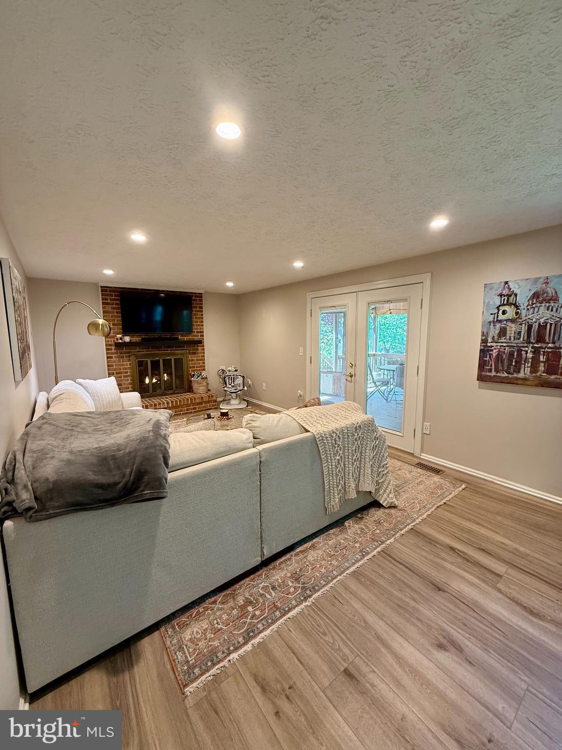 POLO FIELDS - Residential Lease