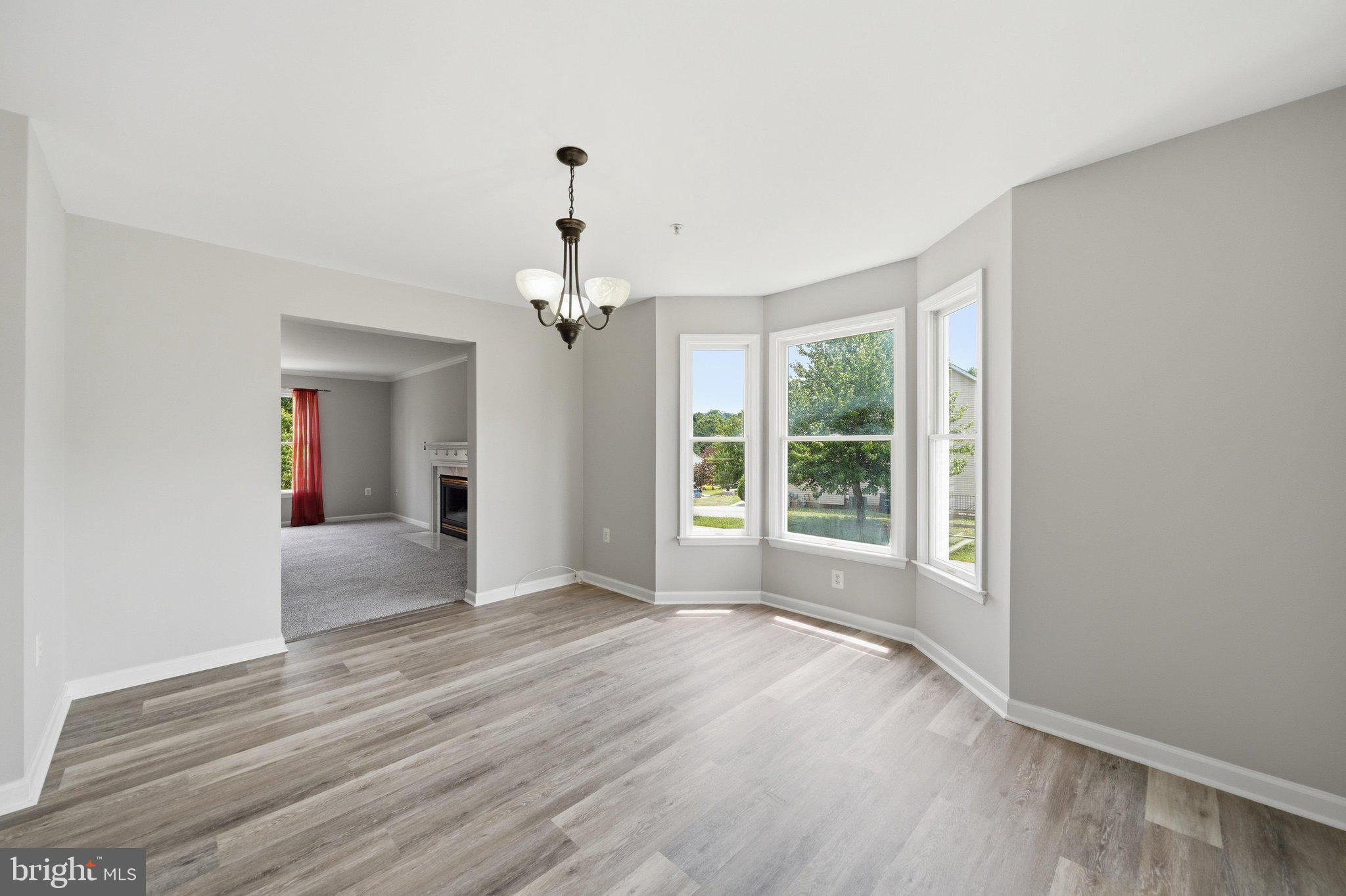 SQUIRE VILLAGE - Residential