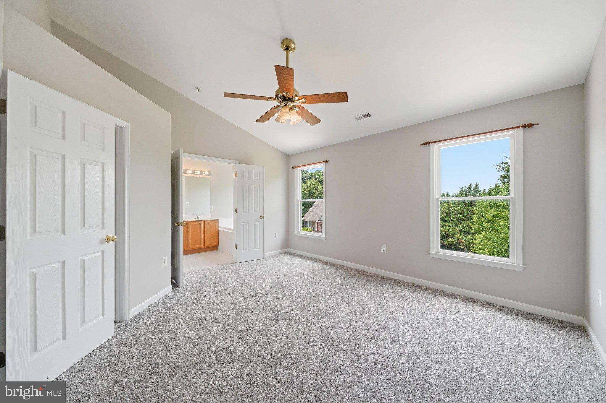 SQUIRE VILLAGE - Residential