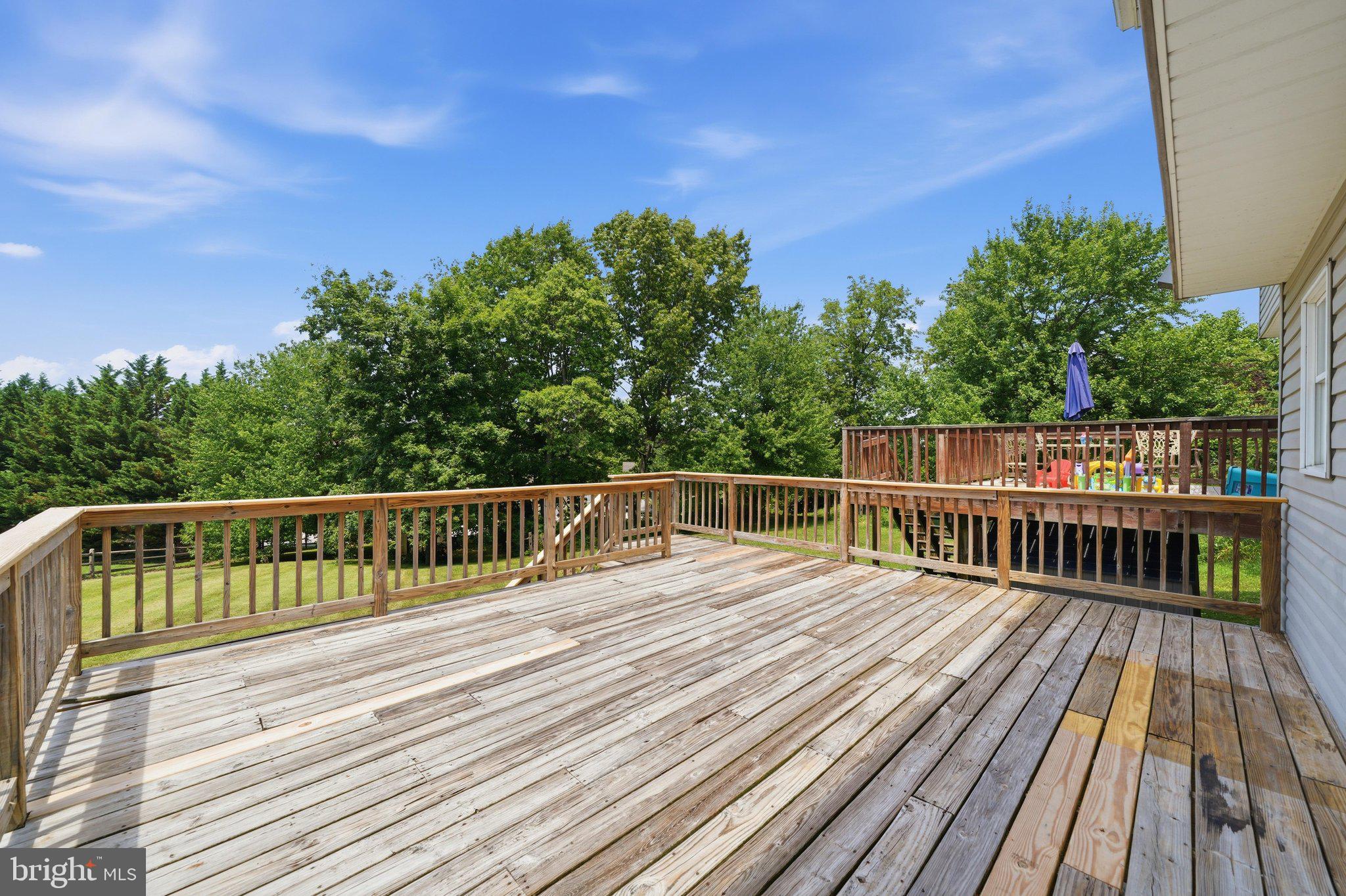 SQUIRE VILLAGE - Residential