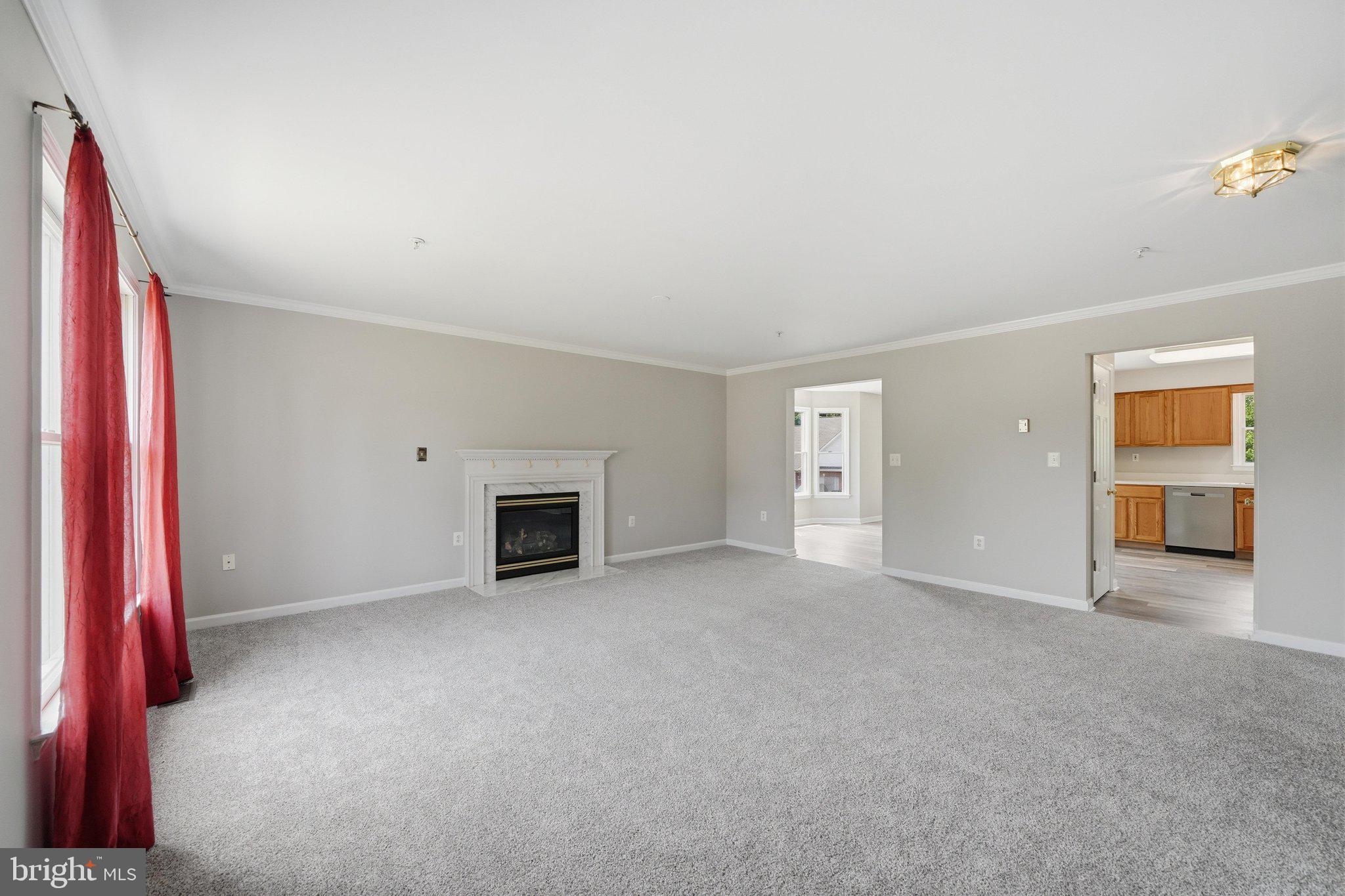 SQUIRE VILLAGE - Residential