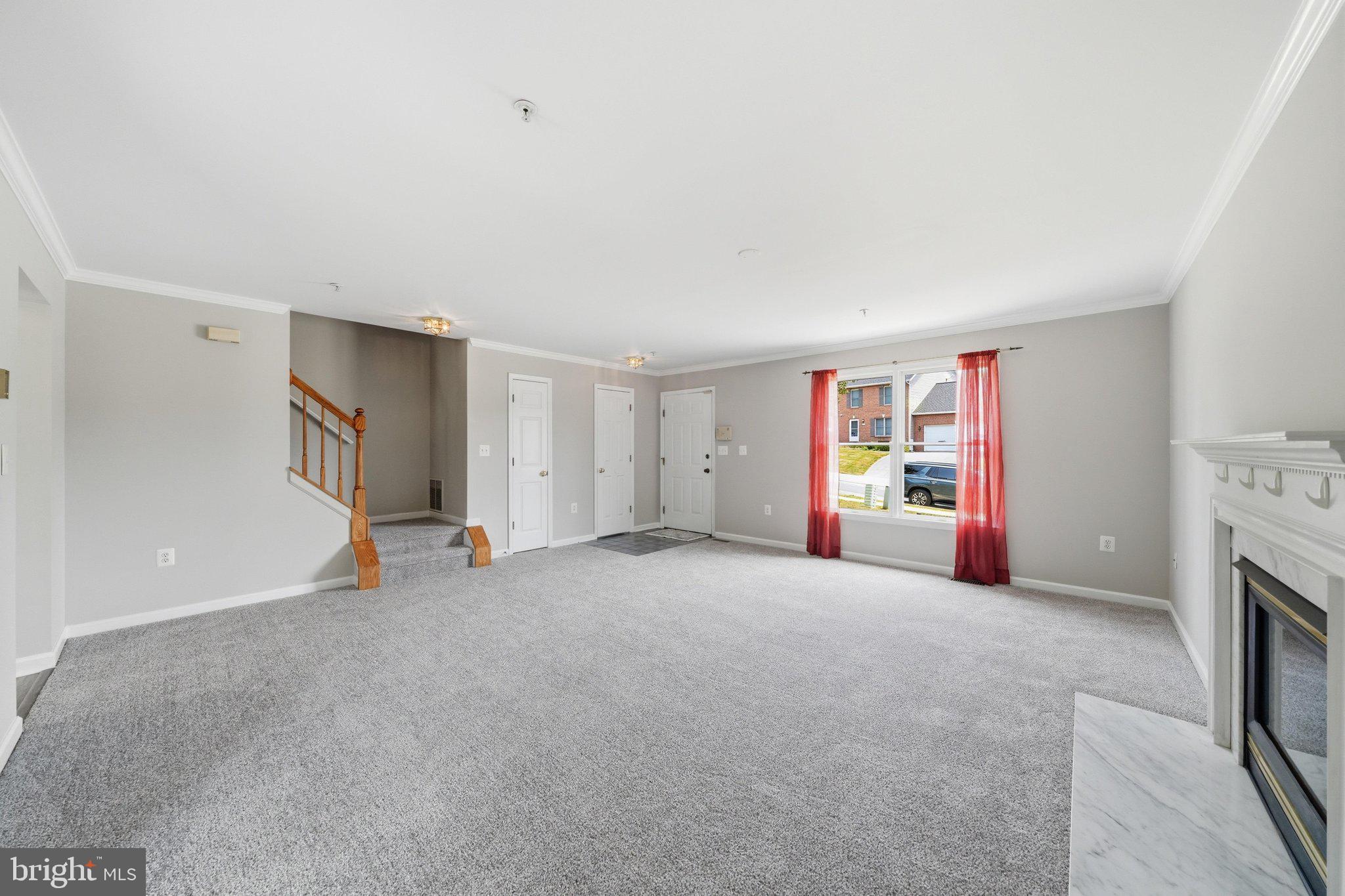 SQUIRE VILLAGE - Residential