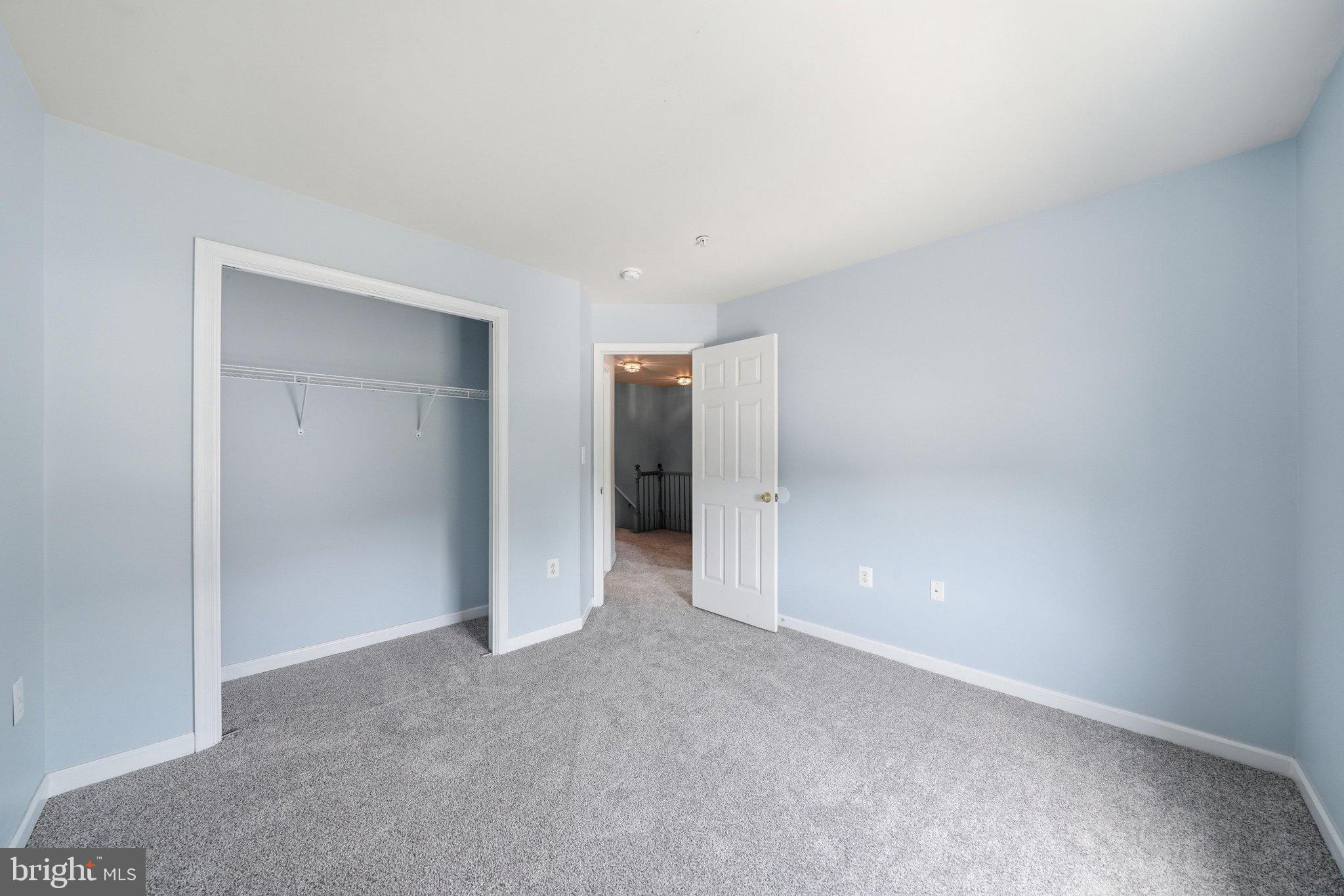 SQUIRE VILLAGE - Residential