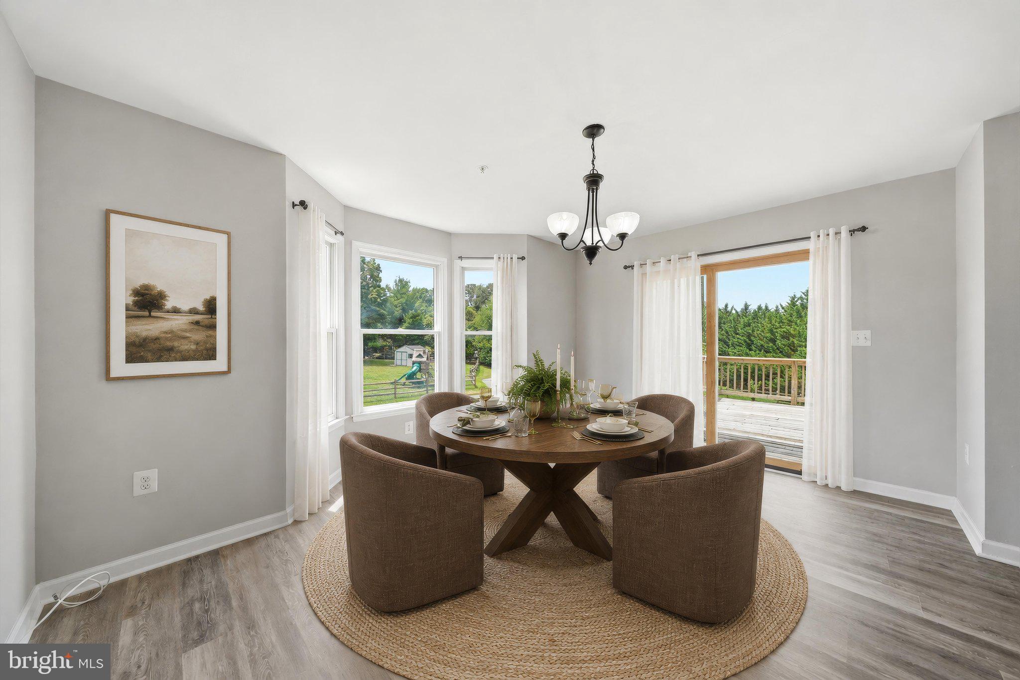 SQUIRE VILLAGE - Residential