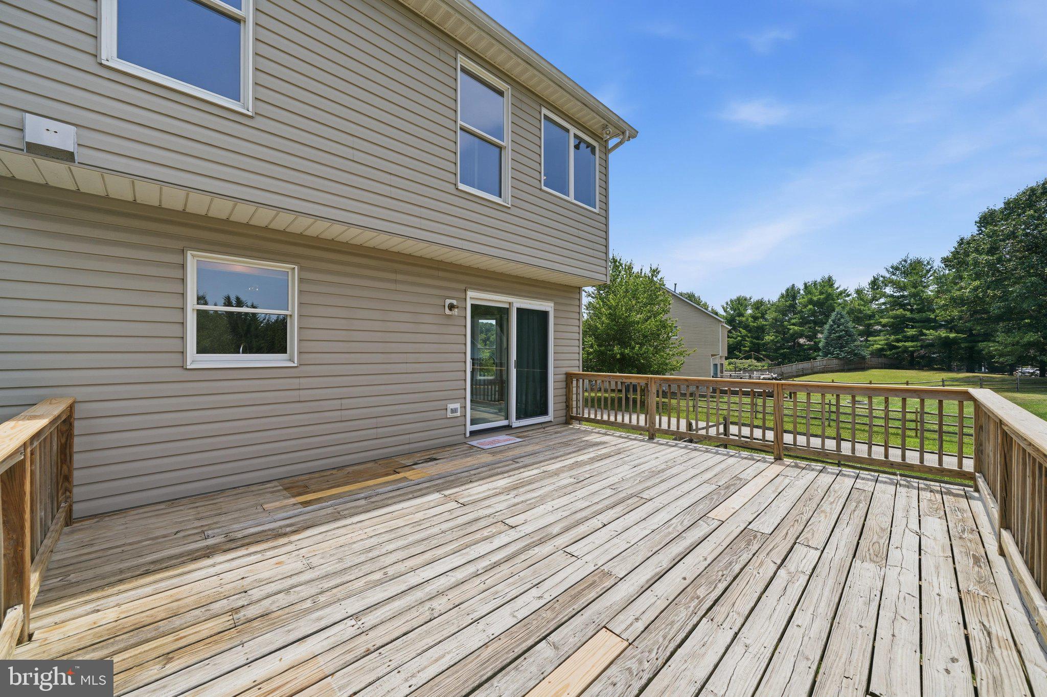 SQUIRE VILLAGE - Residential