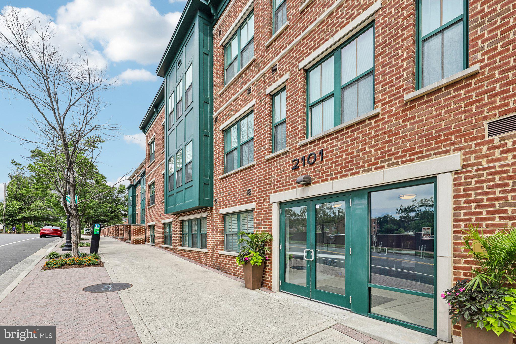 DOMINION HEIGHTS - Residential