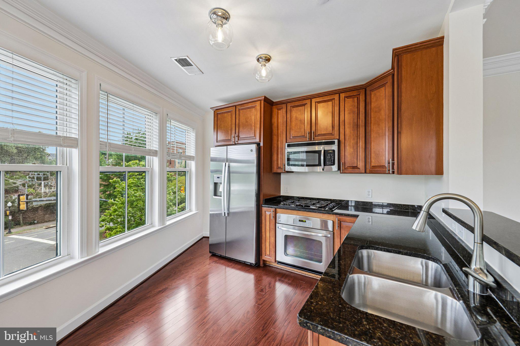 DOMINION HEIGHTS - Residential