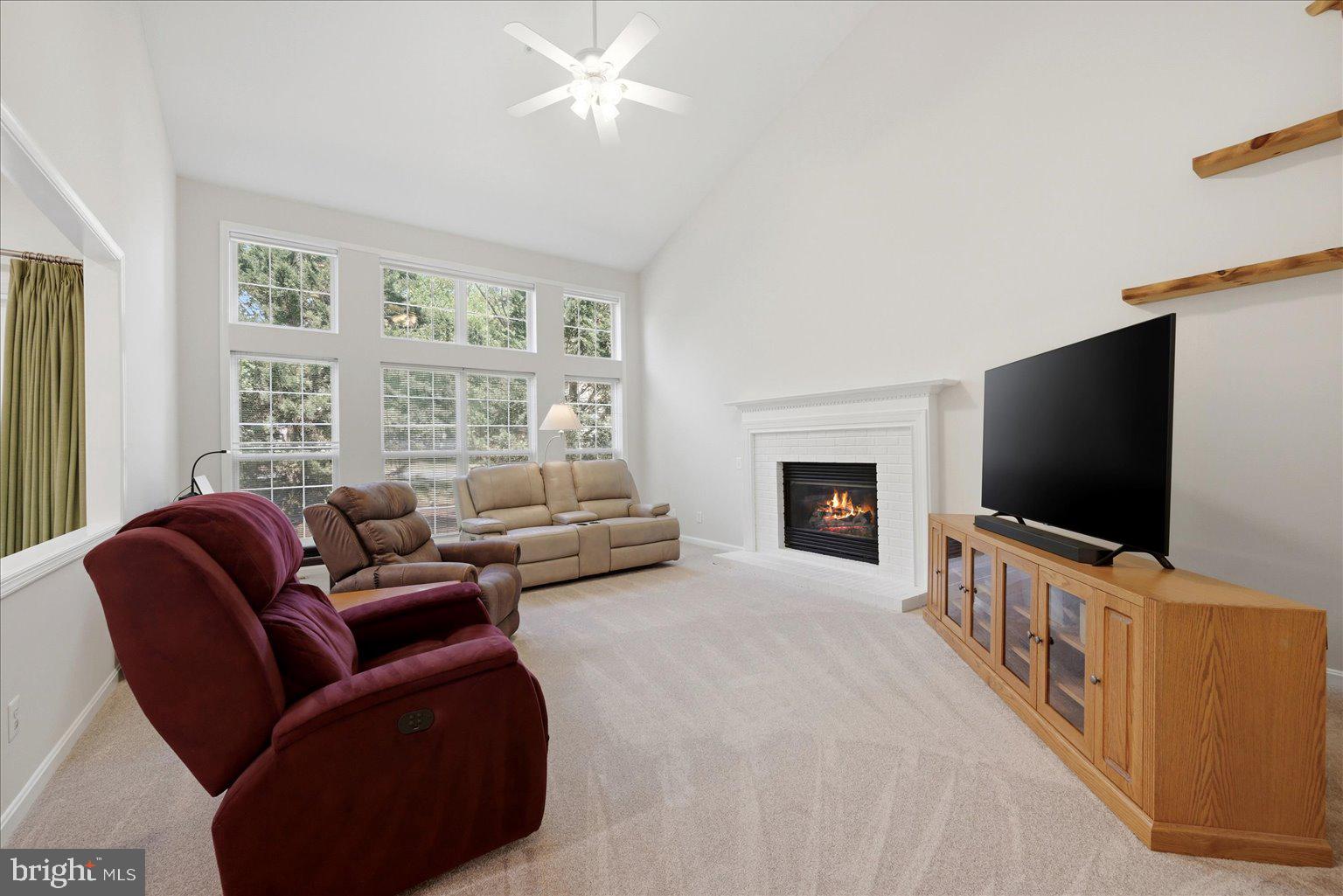 SOUTH RIDING - Residential
