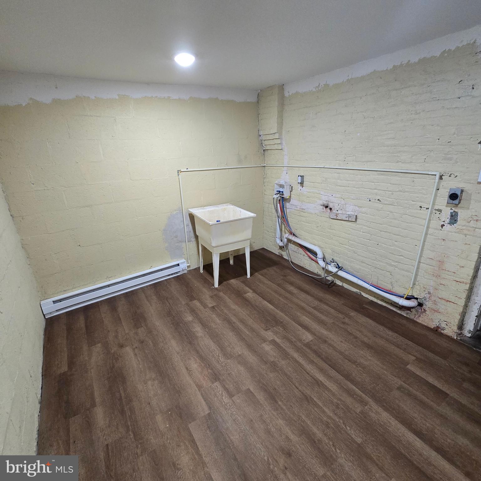 PHILADELPHIA (NORTHWEST) - Residential