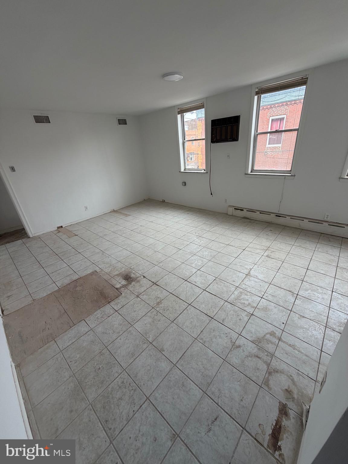 GIRARD ESTATES - Residential Income