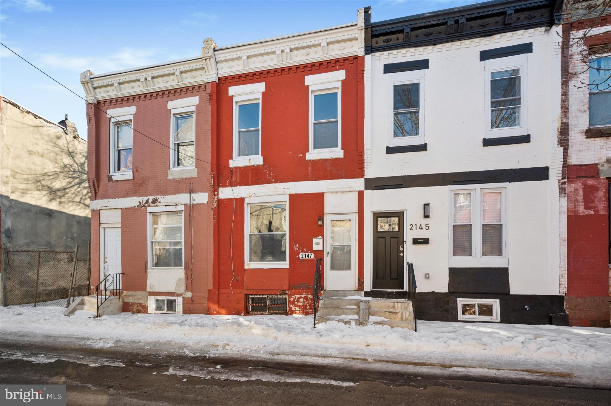 STRAWBERRY MANSION - Residential