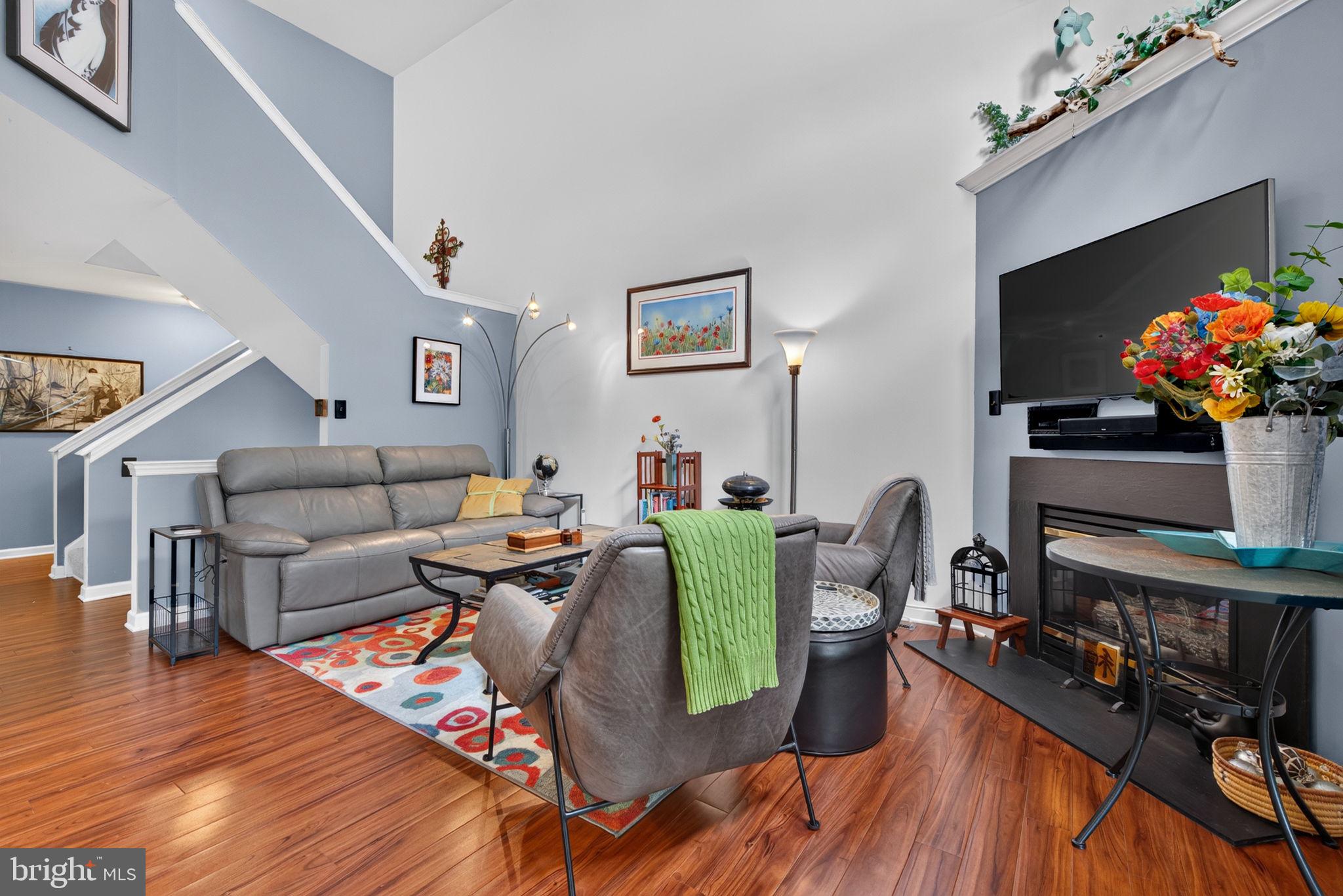 SUMMIT HILLS - Residential