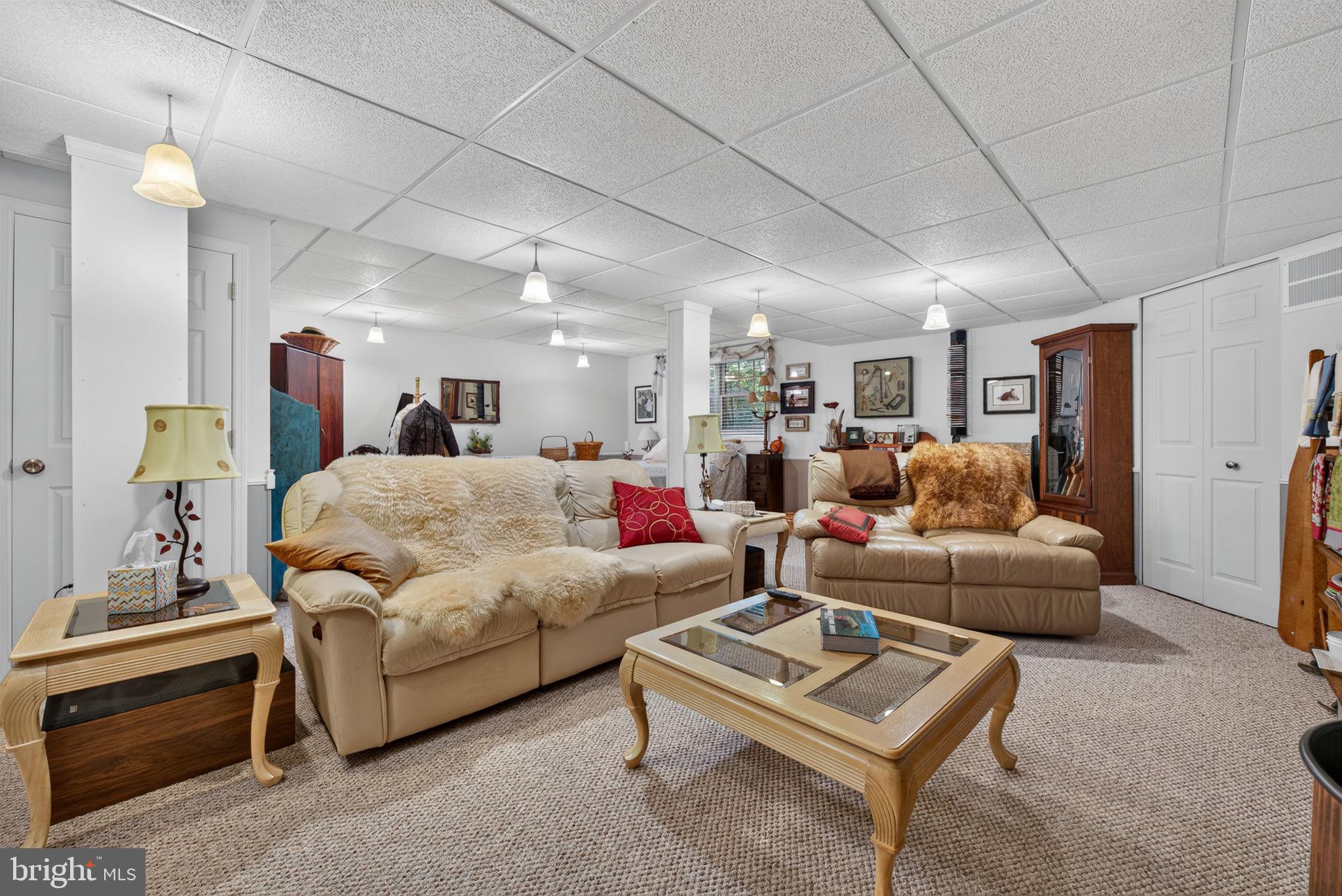 SUMMIT HILLS - Residential