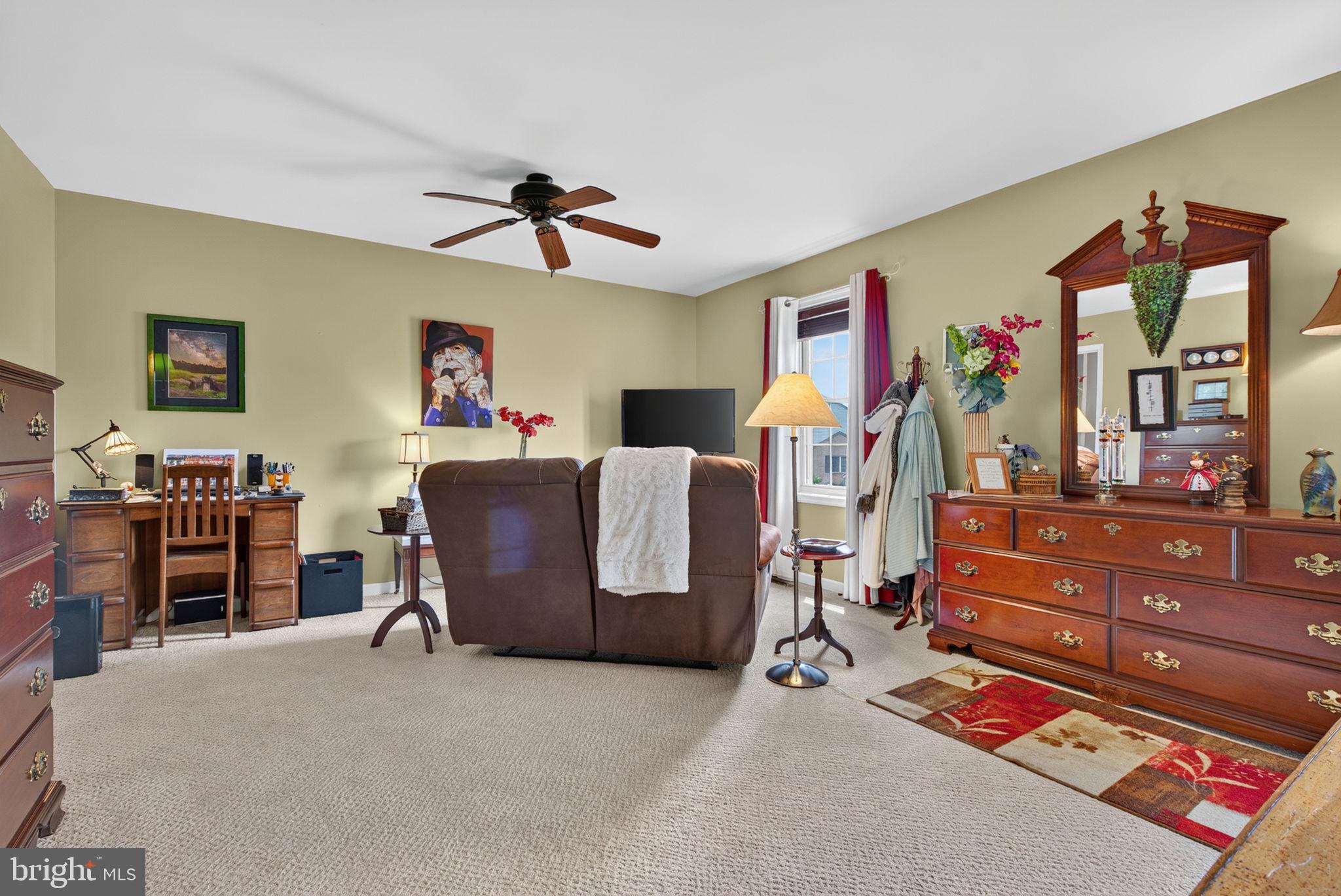 SUMMIT HILLS - Residential