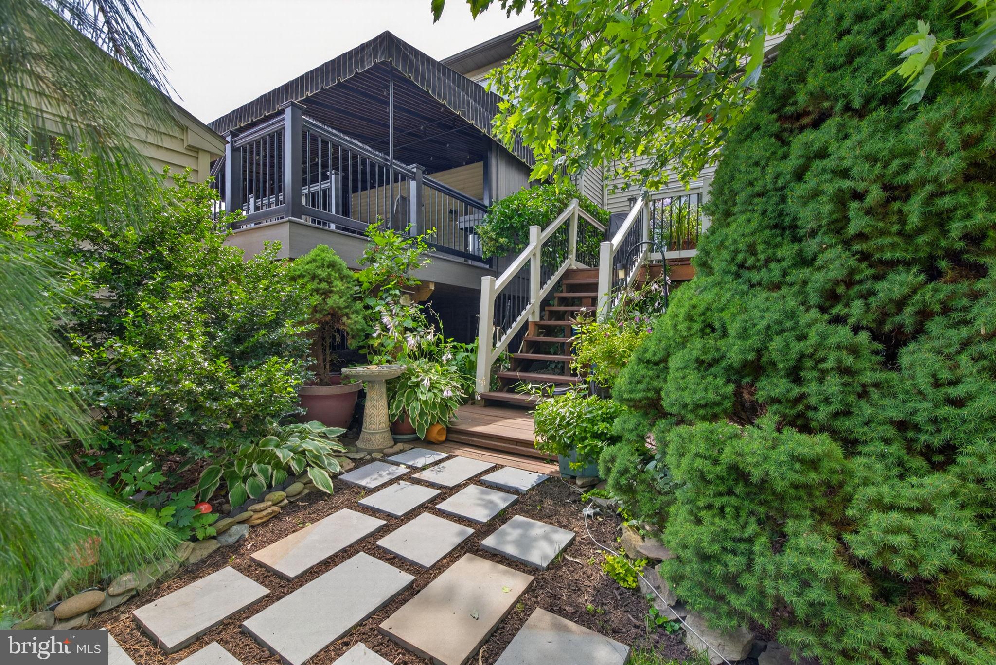 SUMMIT HILLS - Residential