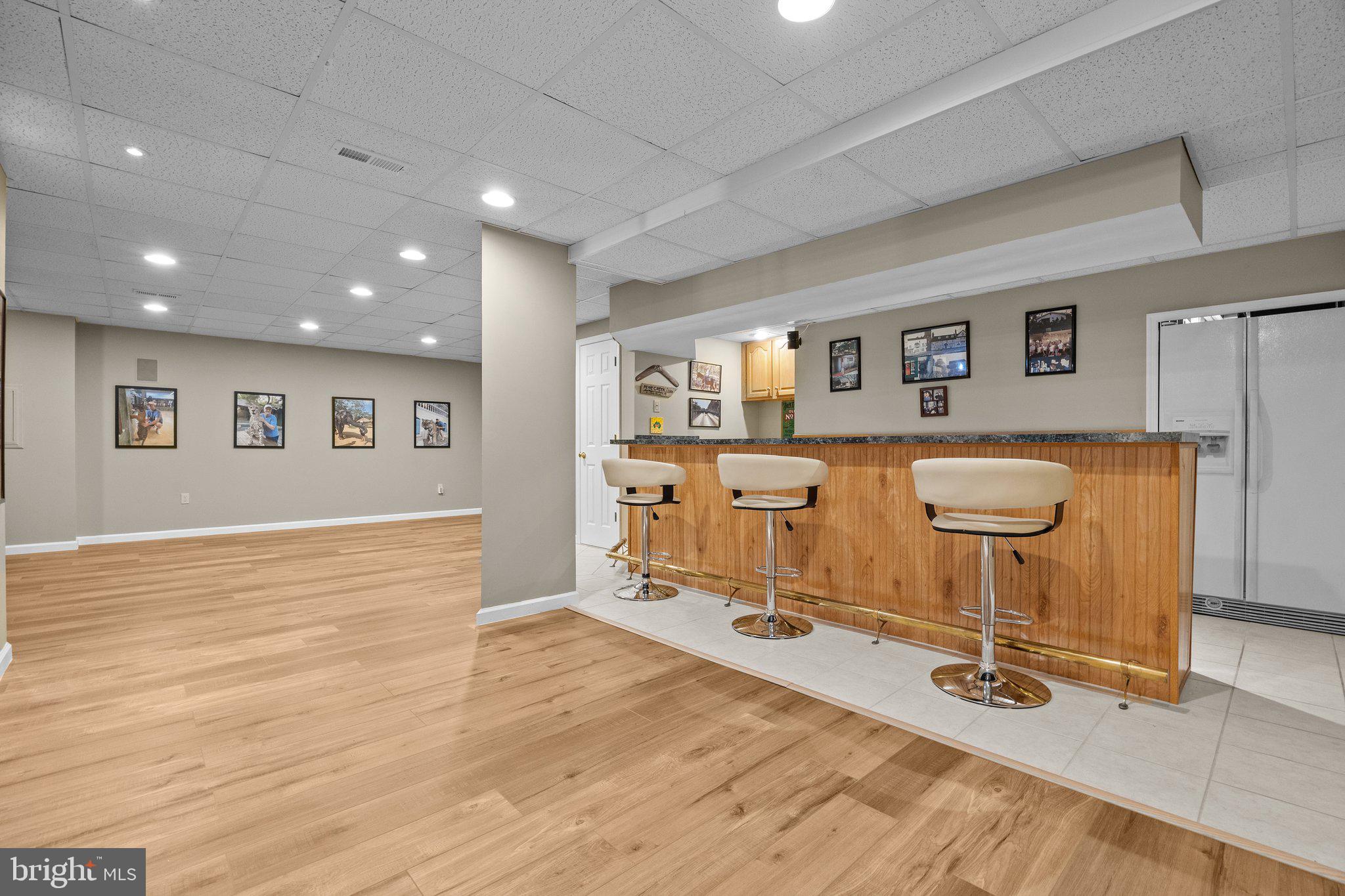 HOLLAND RIDGE - Residential