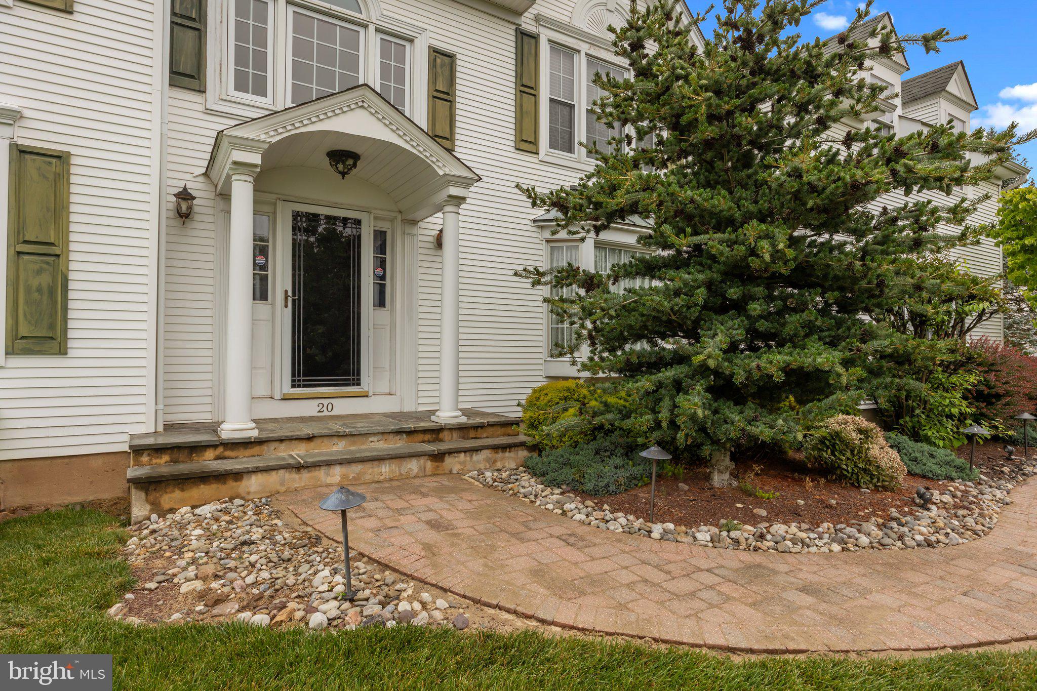 HOLLAND RIDGE - Residential
