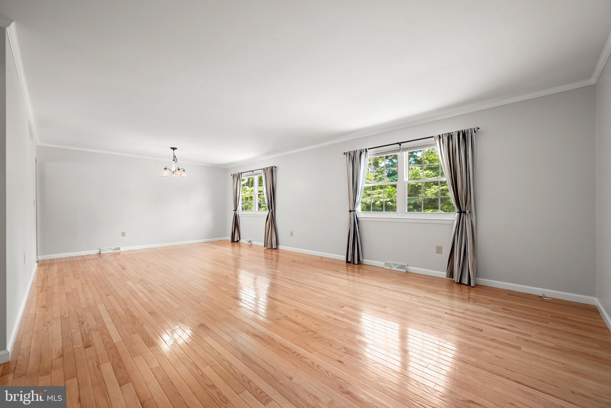 FONT HILL MANOR - Residential