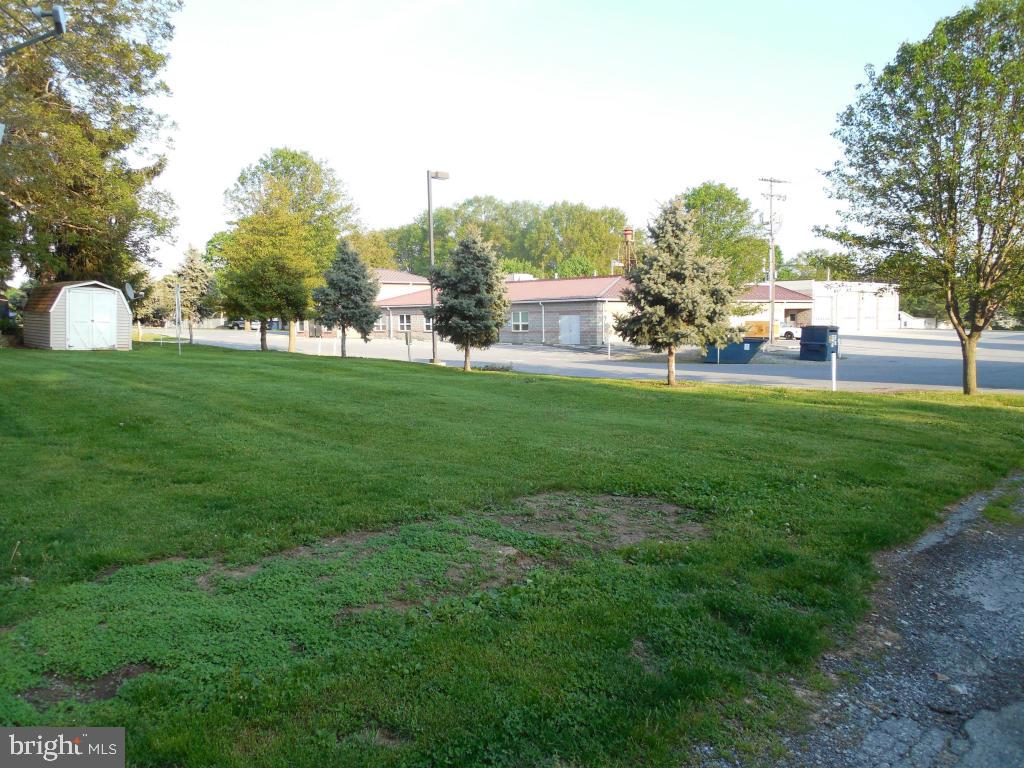 EAST PETERSBURG - Residential