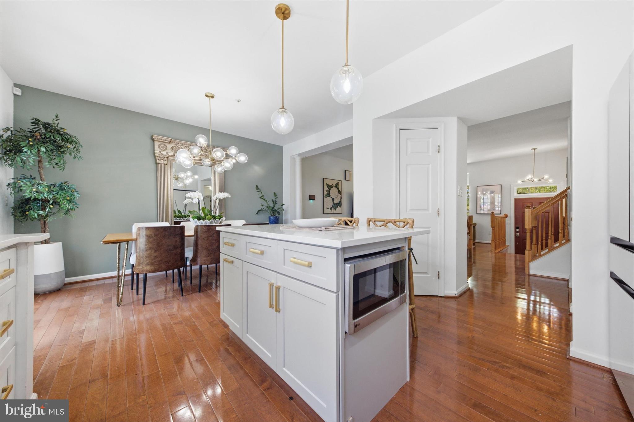 CLOVERLEAF TOWNHOMES - Residential